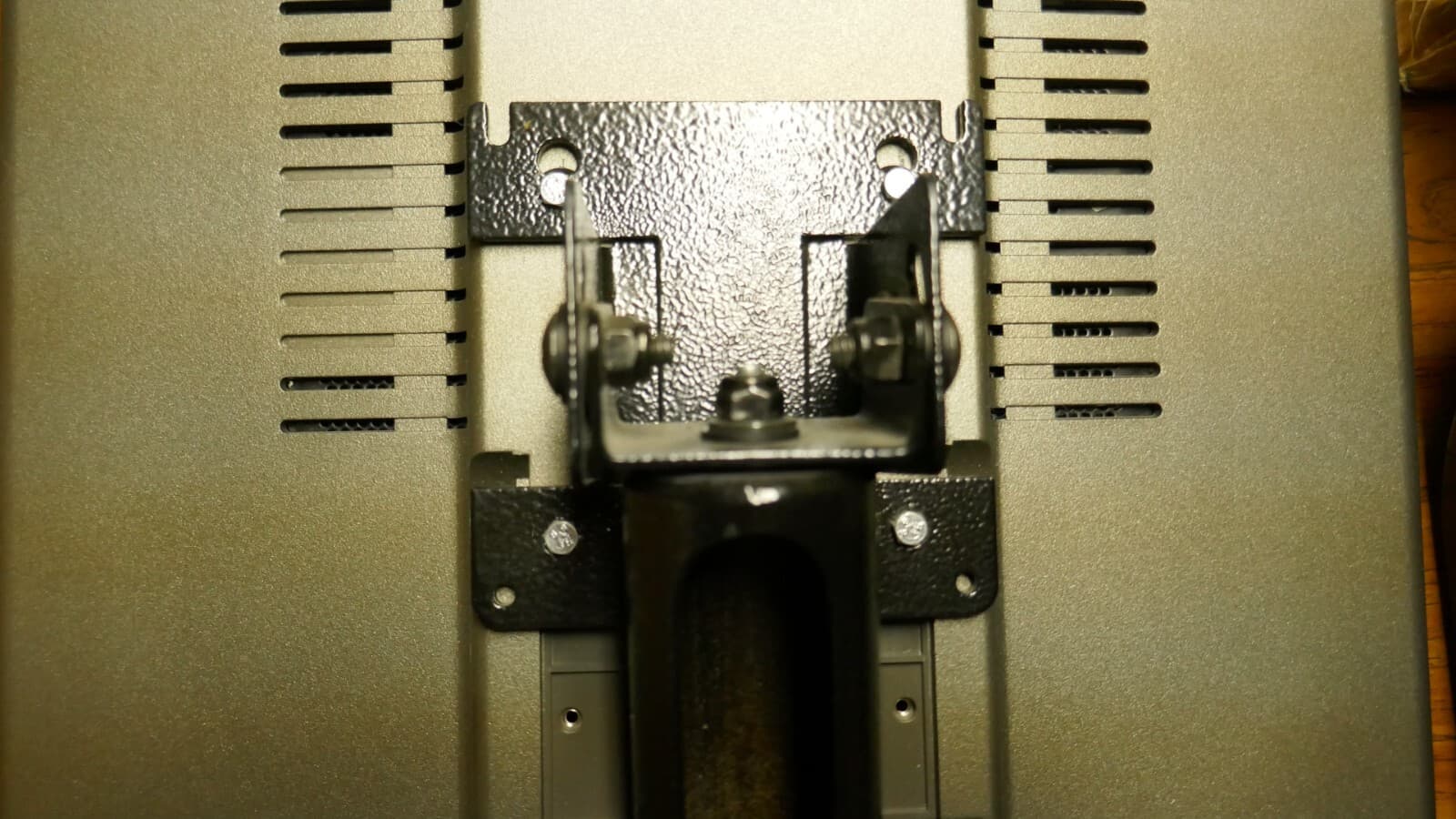 POS Monitor Mount Adjustable Height Pole/Heavy duty/Black Display Mount  15-18" 5