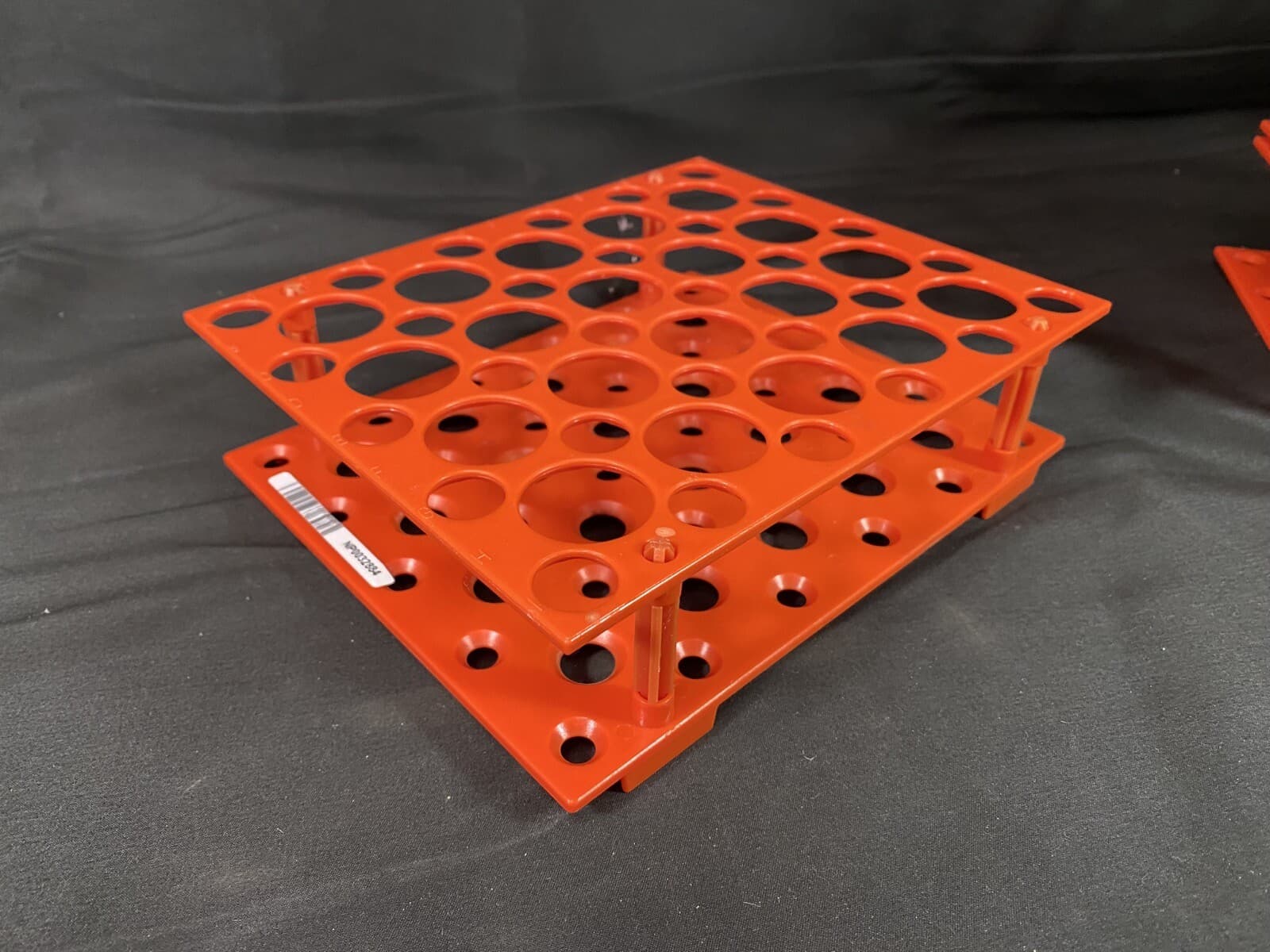 GLOBE SCIENTIFIC 15 & 50mL Orange Centrifuge Tube Rack 50 Places 456930 2