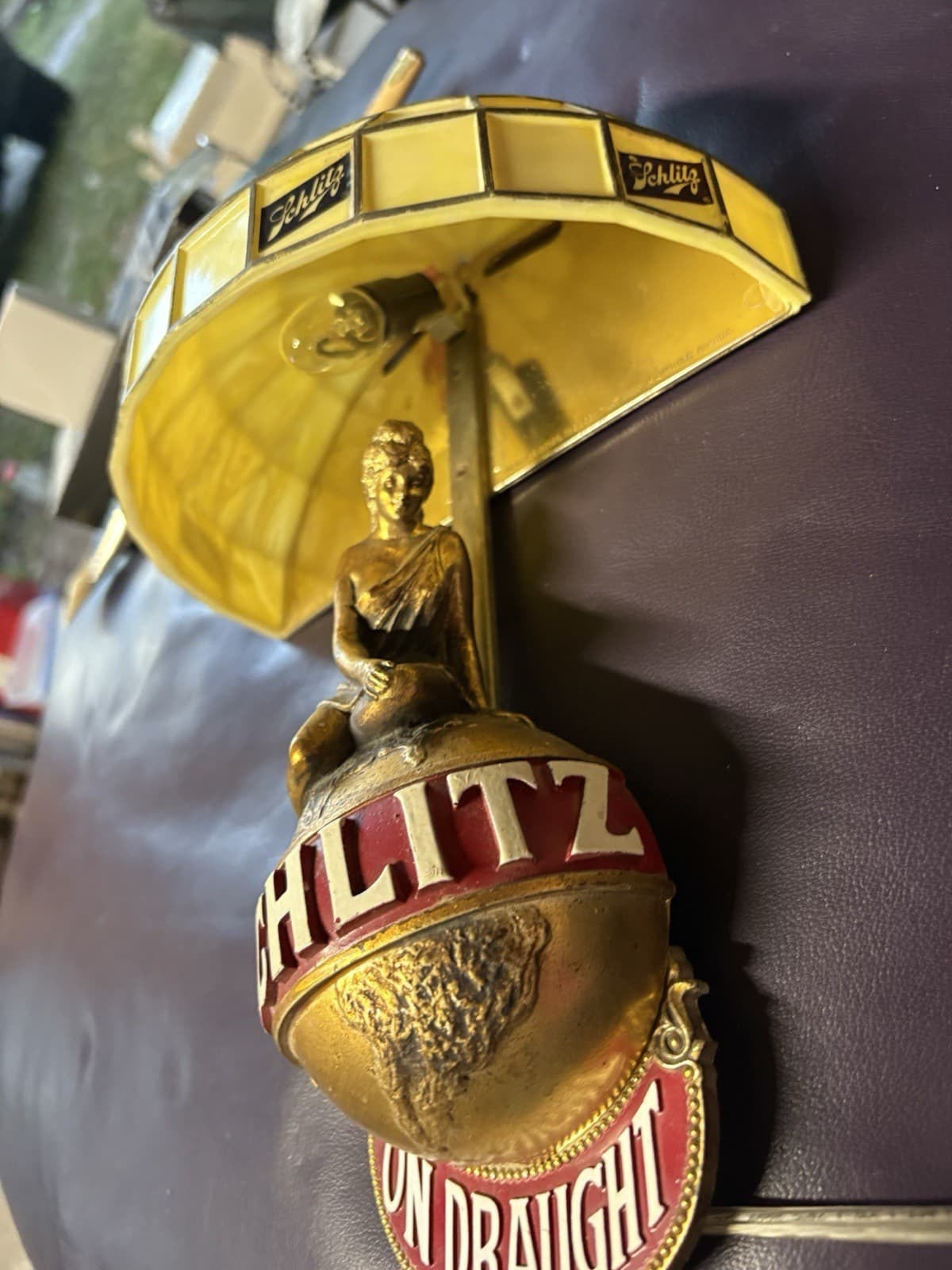 Vintage 1970s Schlitz On Tap Lighted Sign W/Girl Sitting On Top Of World Globe 4