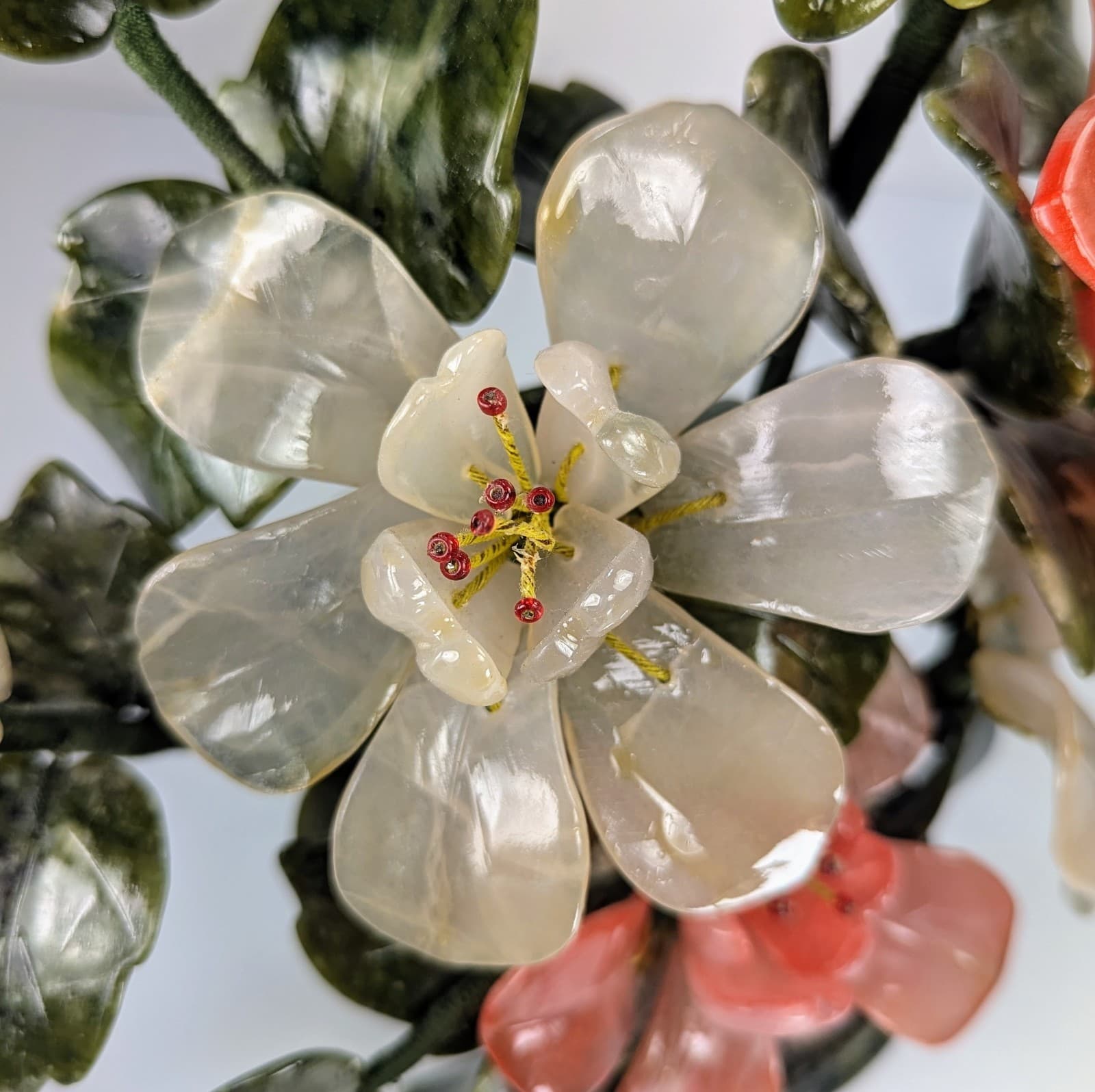 VTG Chinese BONSAI Tree Jade CHERRY BLOSSOMS White Red FLOWERS Agate Stone 13"T 3