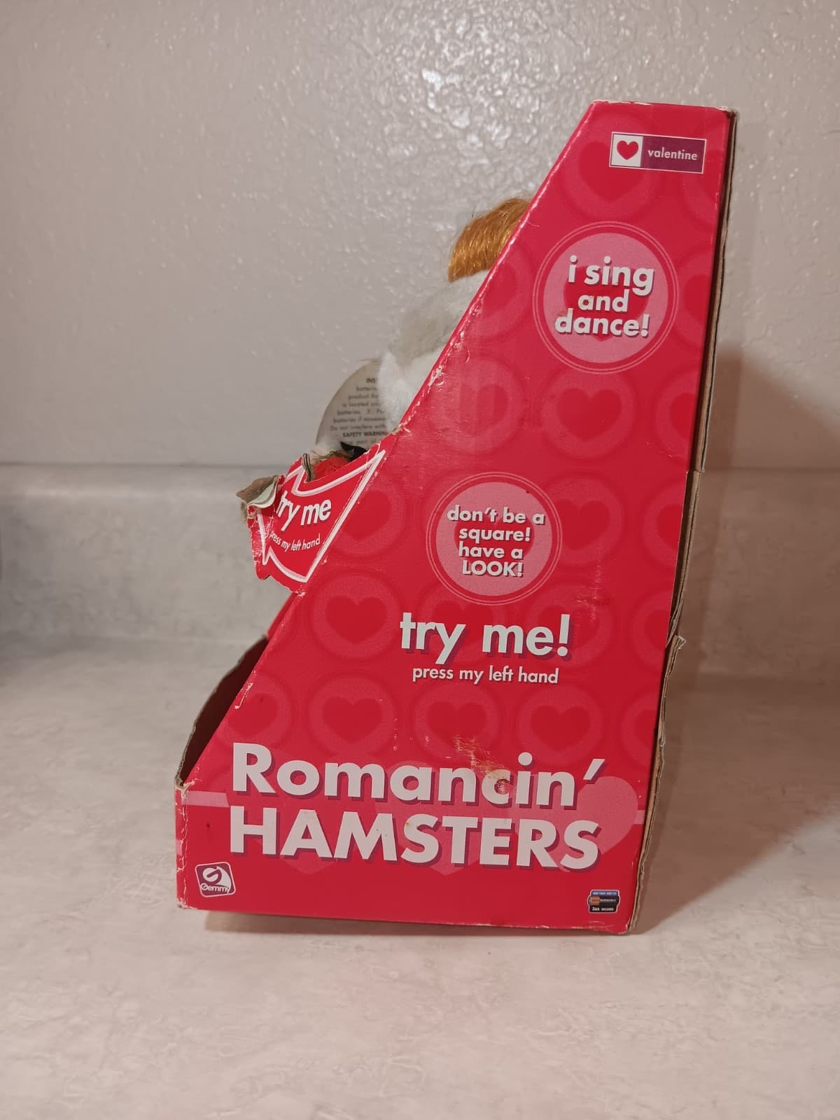 Vtg Dancing Hamster Singing Happy Together and Dancing Valentines Day Gag 7" 4