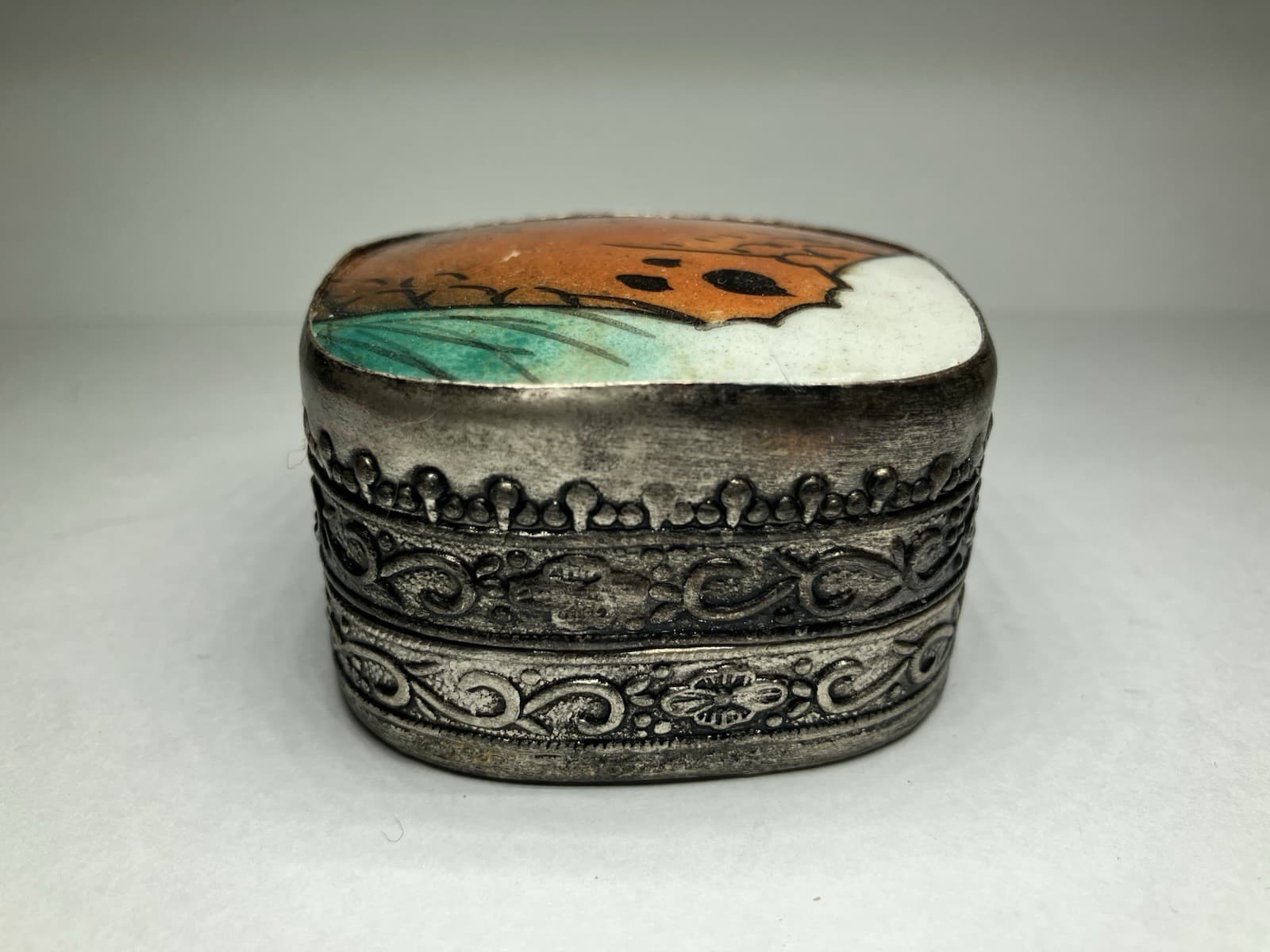 Chinese Porcelain Pottery Shard Trinket Box Fish Skin Silver 3