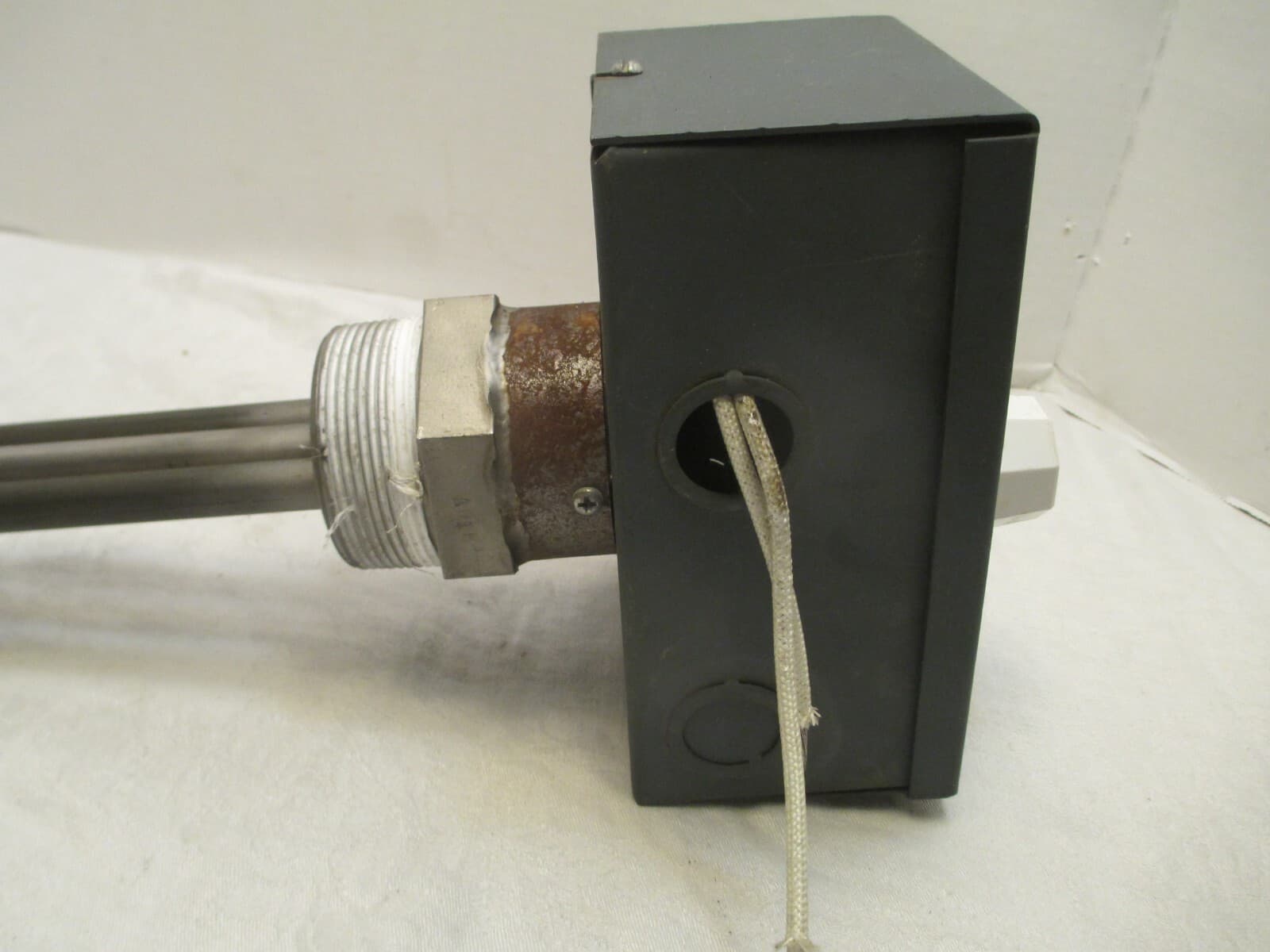 INDEECO Immersion Water Heater 1500 Watts 480 Volt 713U426121T (USED) 5