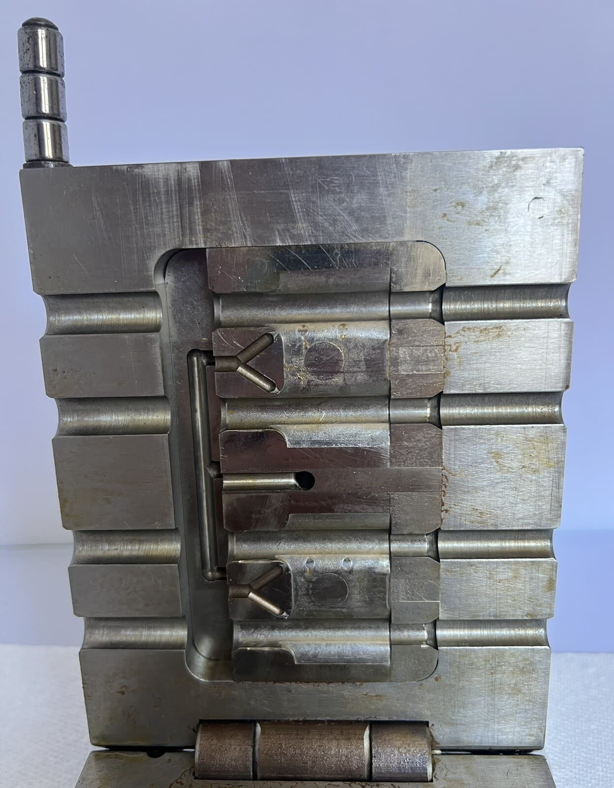 Plastic Injection Insert Molding Mold 2