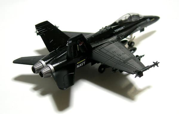 JWings 4 F/A-18B HORNET TOP GUN 1:144 Fighter Aircraft Plane Model 1:144 JW4_15 2