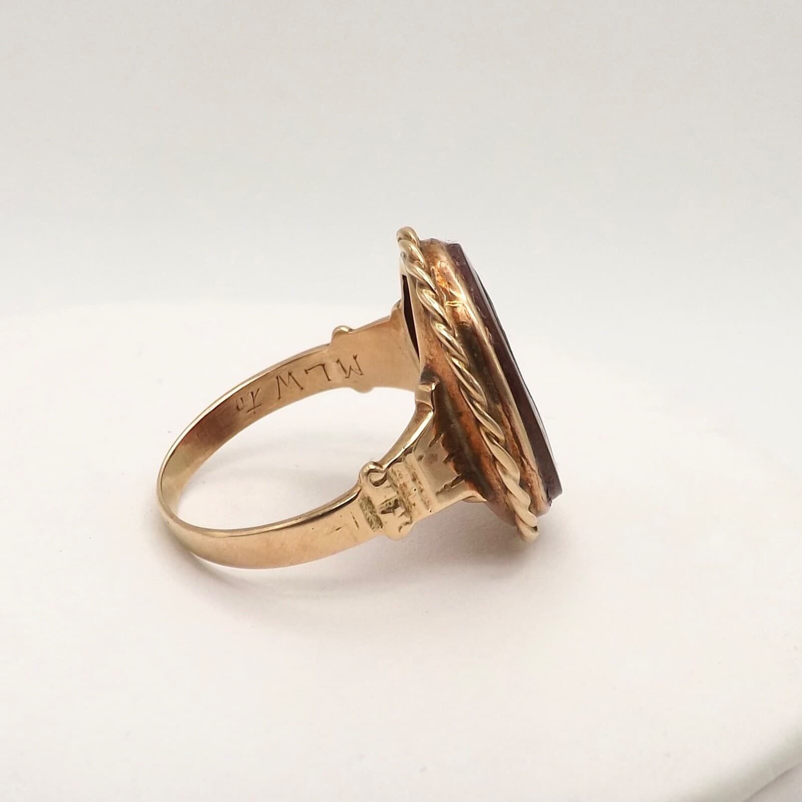 14k Gold Carved Carnelian Soldier Warrior Intaglio Ring Victorian Setting sz9 4