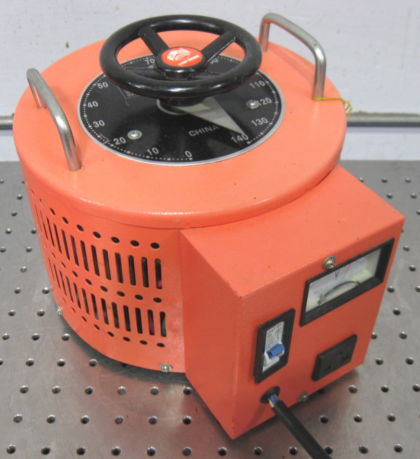 C199532 TDGC2J-3 Metered Variable Transformer Autotransformer 0-140VAC 20A 3KVA