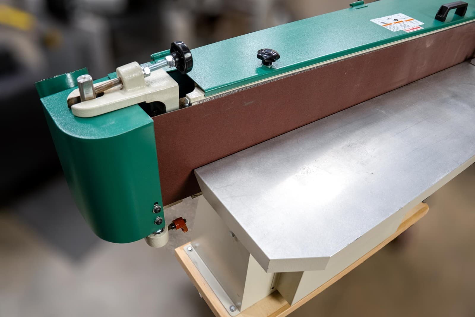 G9984 9" x 138-1/2" Industrial Oscillating Edge Sander - 3HP Single Phase 220V 2