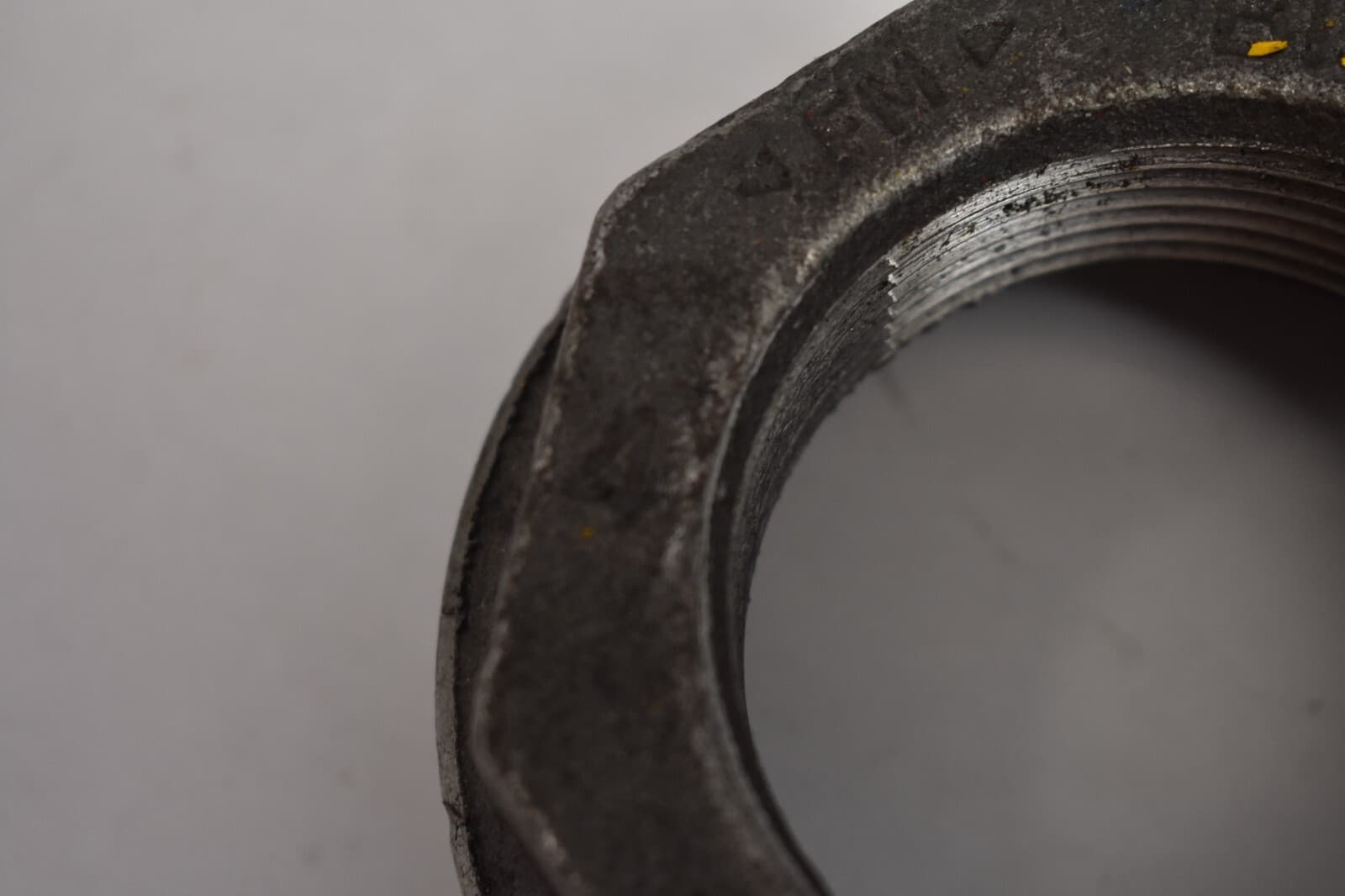 Black Iron Hex Reducer Shank Threaded Barb Fitting 4" x 2-1/4" Hardware Tool 3