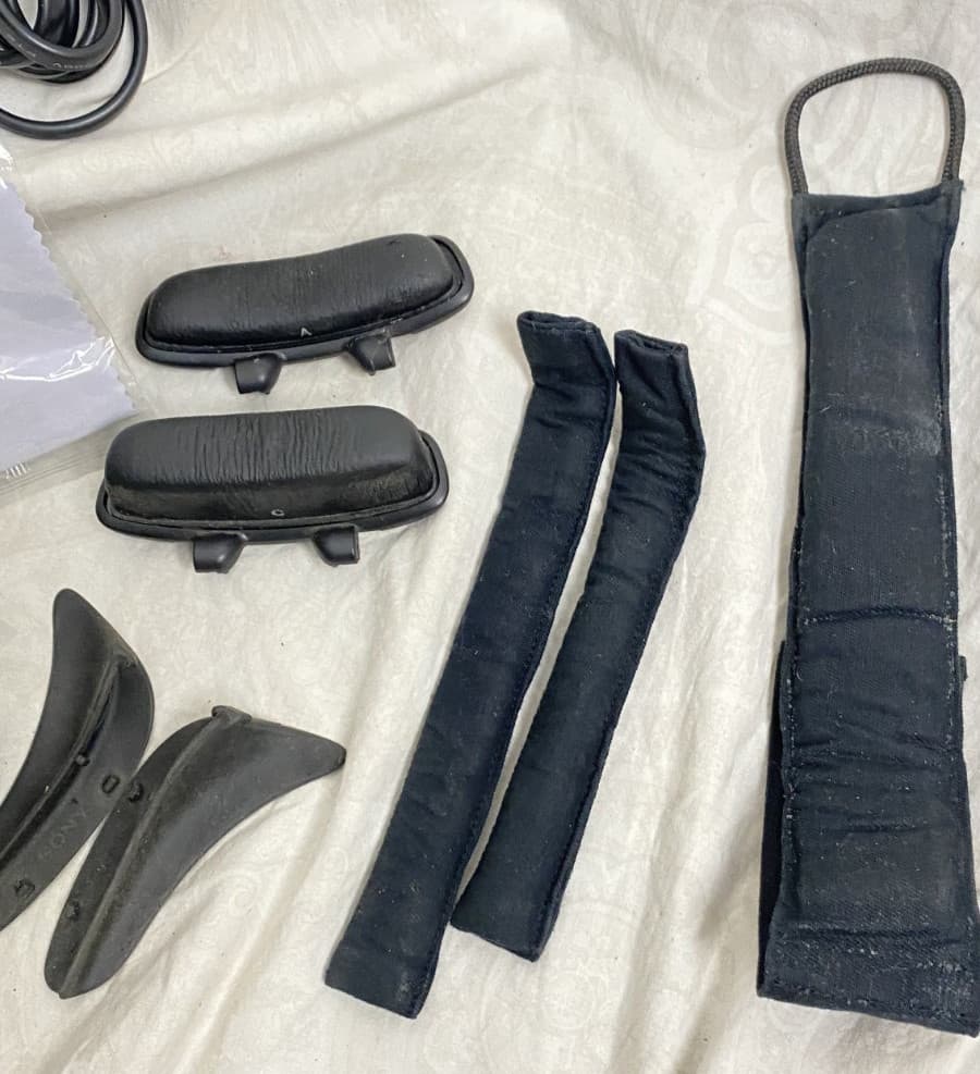 Sony Personal 3D Viewer Model HMZ-T1  H121 6