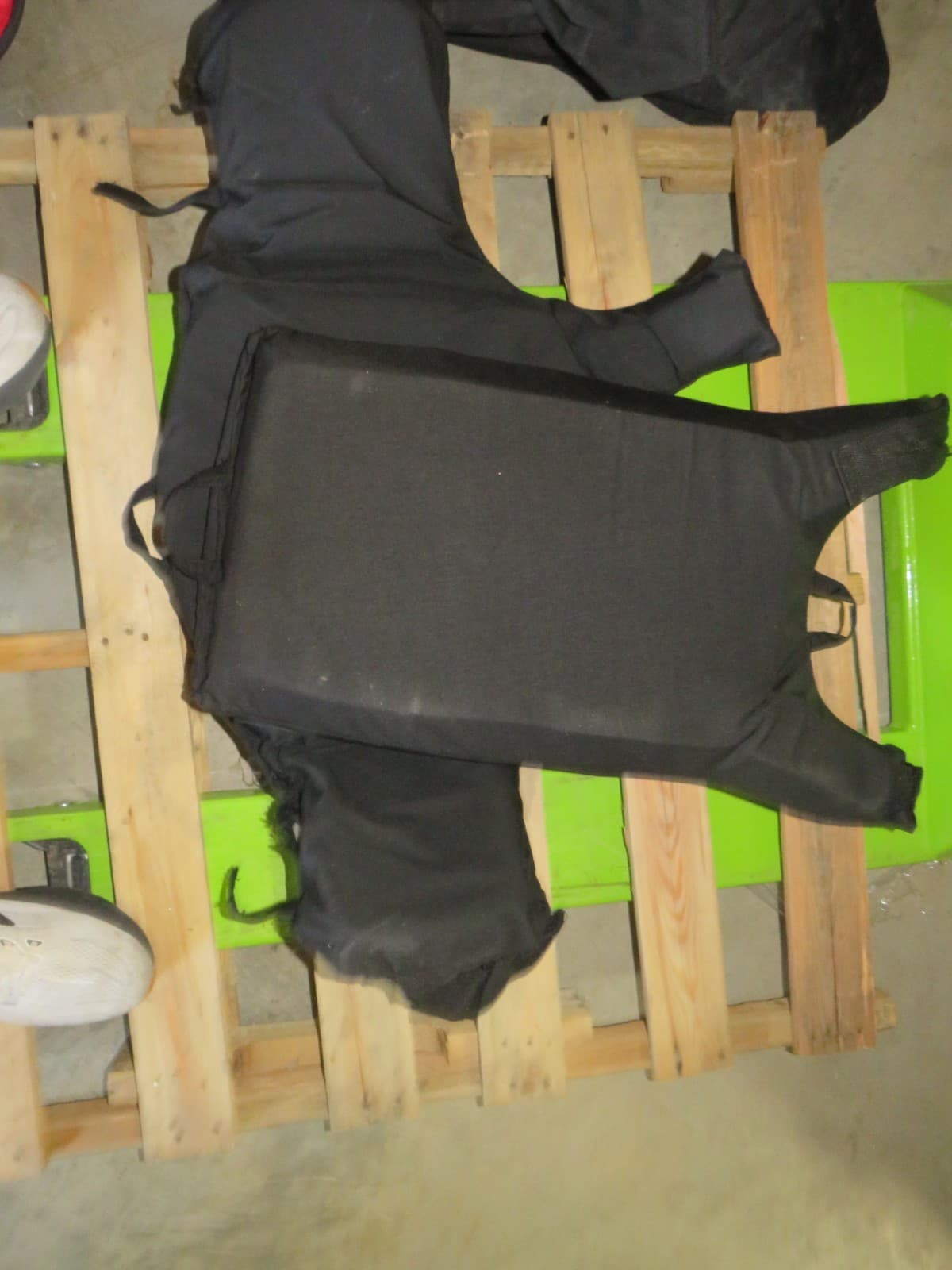 FIST STRIKE PRO MARTIAL ARTS POLICE TACTICAL TRAINING CHEST AND BACK ONLY 3