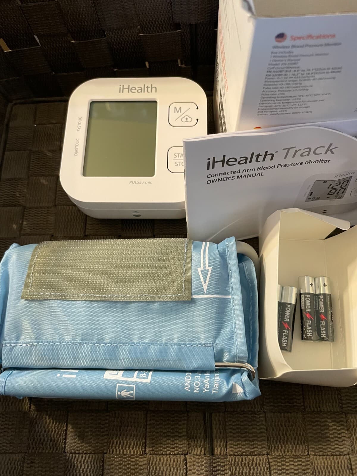 iHealth Track Connected Blood Pressure Monitor Wireless Bluetooth KN-550BT-STD 5