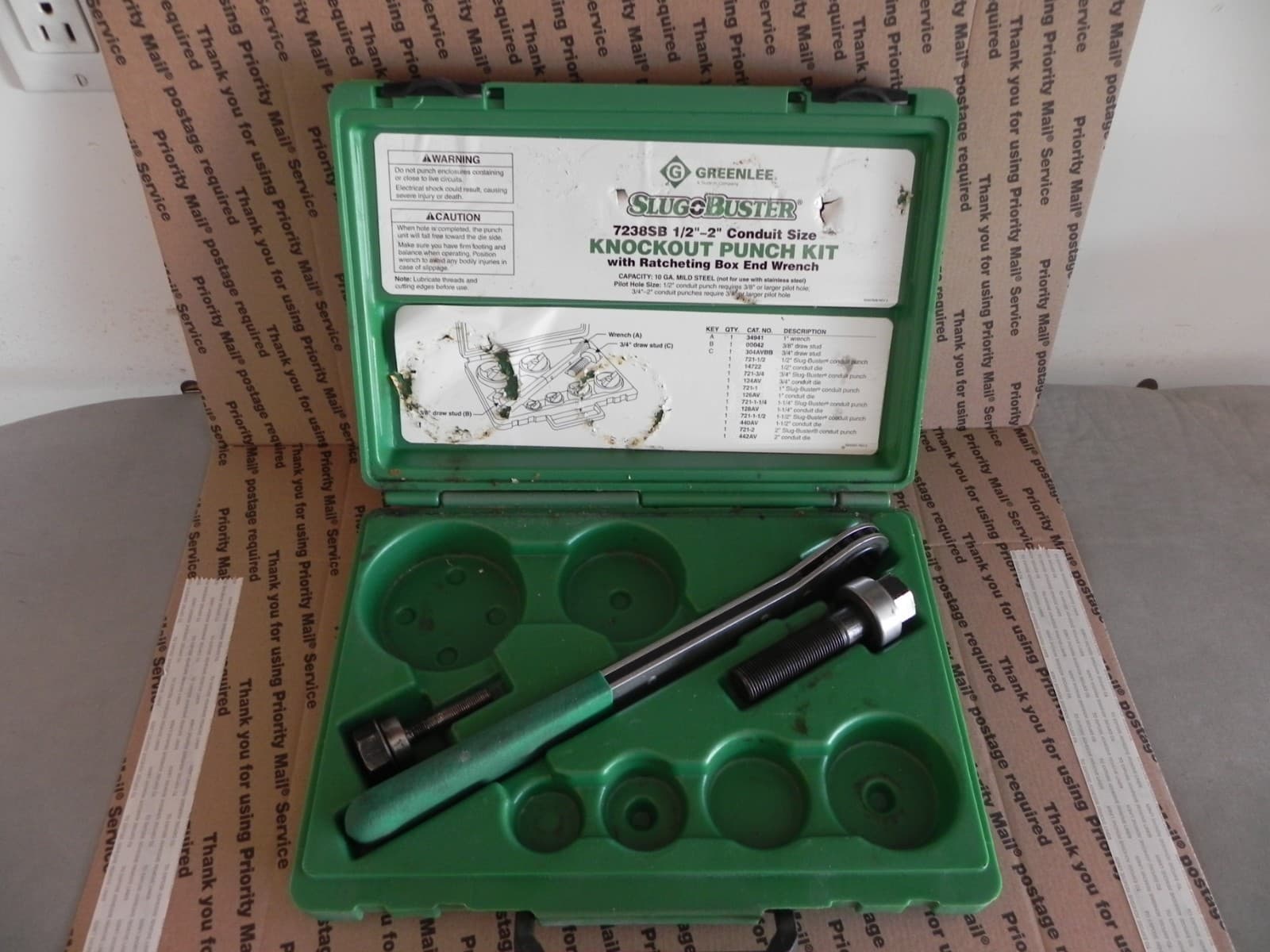 Greenlee 7238SB empty case with ratchet and two studs. No punch or dies 2