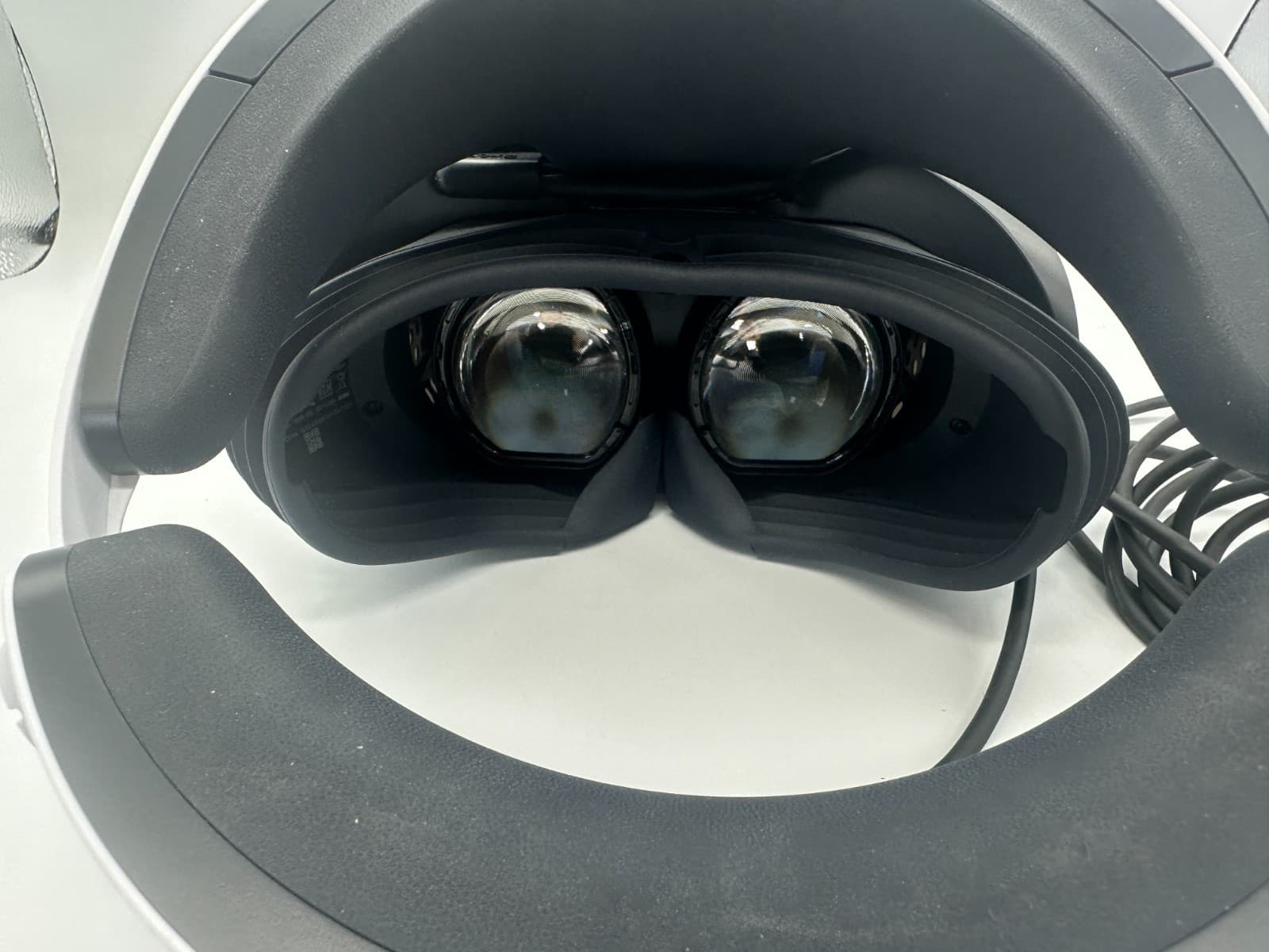 Sony PlayStation VR2 PS 5  HEADSET ONLY - CFI-ZVR1  - NO CONTROLLERS 5