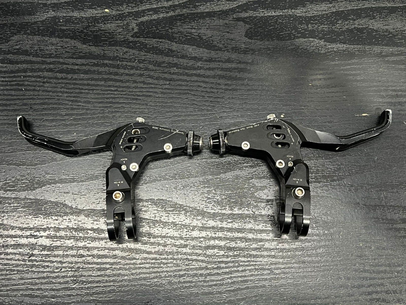 AVID Ultimate Black Speed Dial Leverage Ops Research Brake Levers