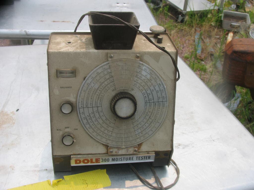 Dole 300  Moisture  Grain  Tester Corn Beans Wheat 3