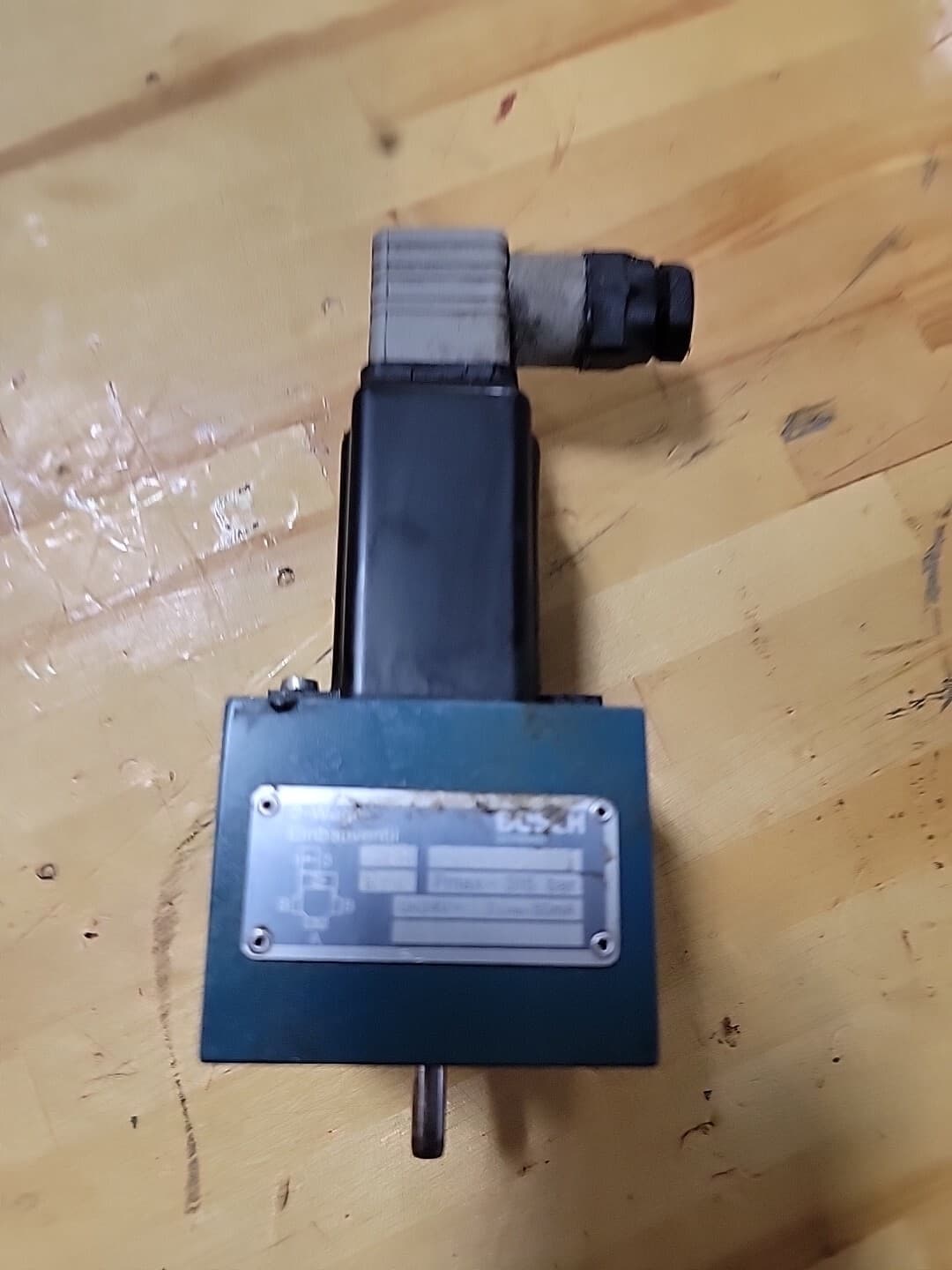 BOSCH Valve 0 810 060 703