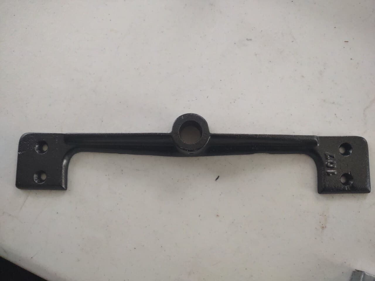 Clipper 2B Seed & Grain Cleaner Bottom Fan Blade Mounting Casting Bridge Tree