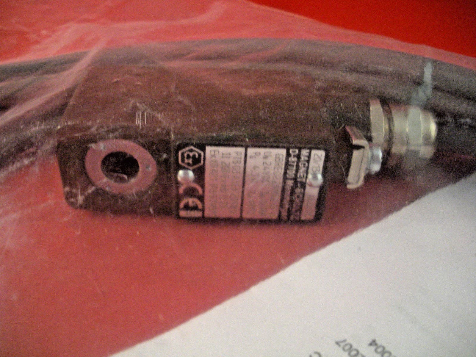 Festo GBRE 022 AMX E07 Solenoid Cable Sensor BA012163-002 753700 Magnet Schultz 2