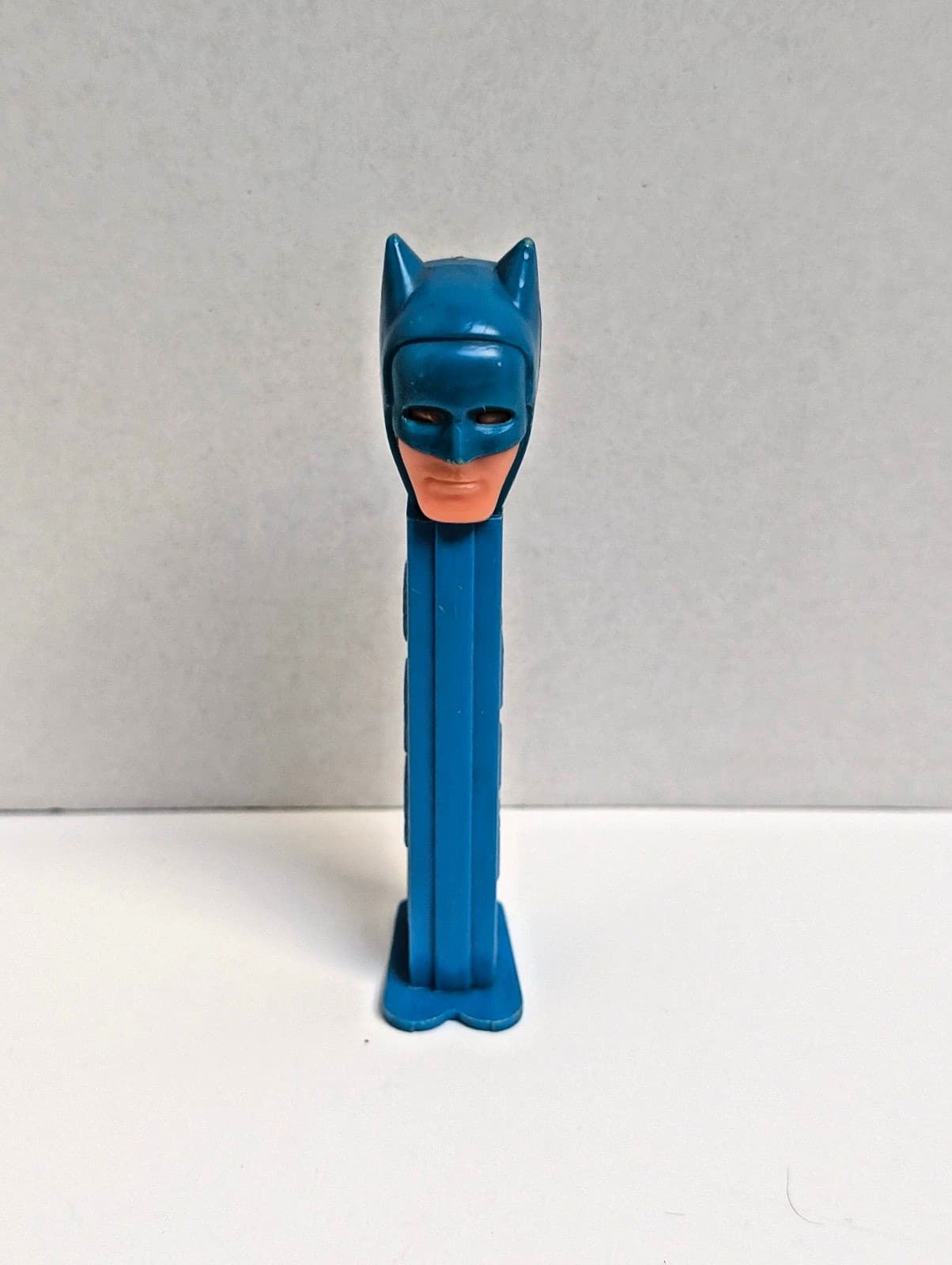 Batman Pez Dispenser 1985 Blue Yugoslavia VTG DC Comics