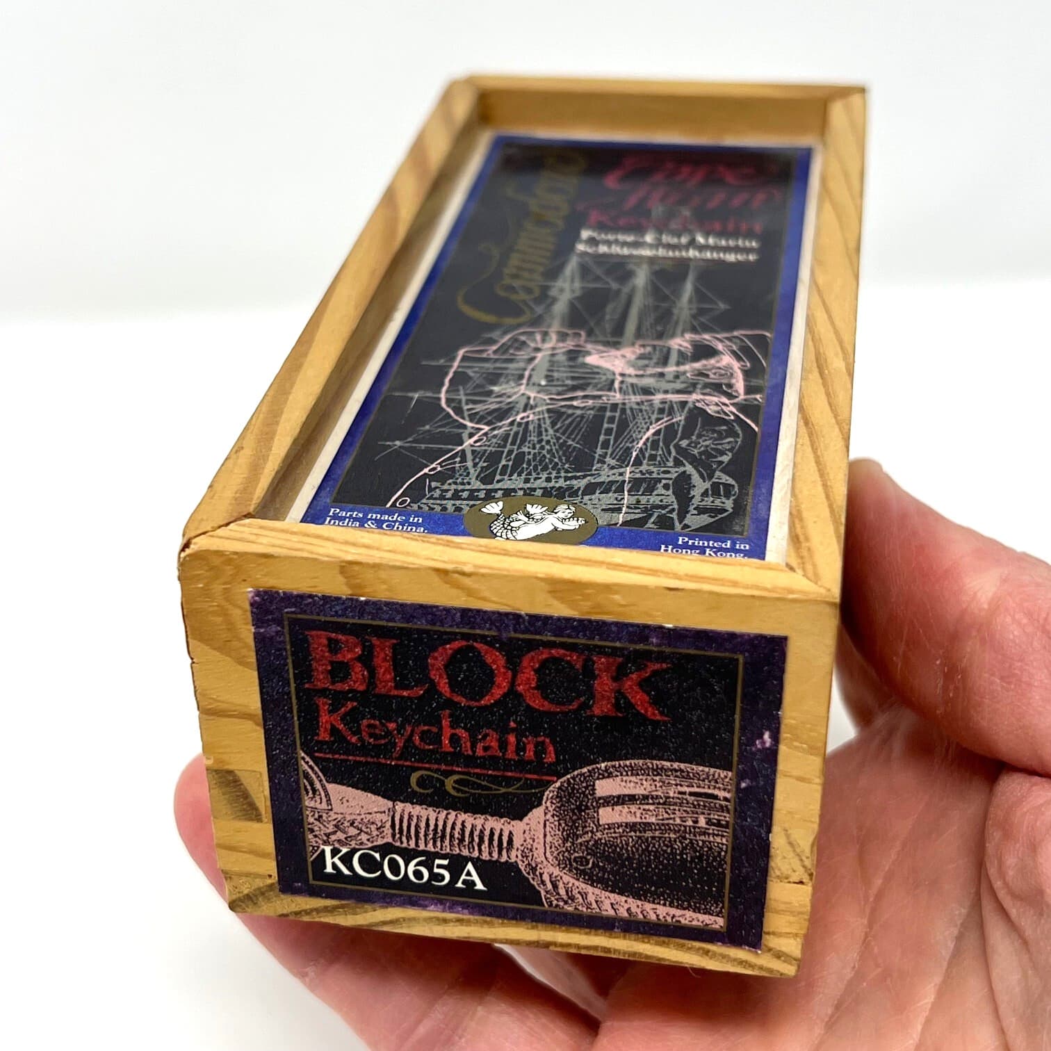 Authentic Models Commodore Cape Horn Blocks Keychain KC065A 4