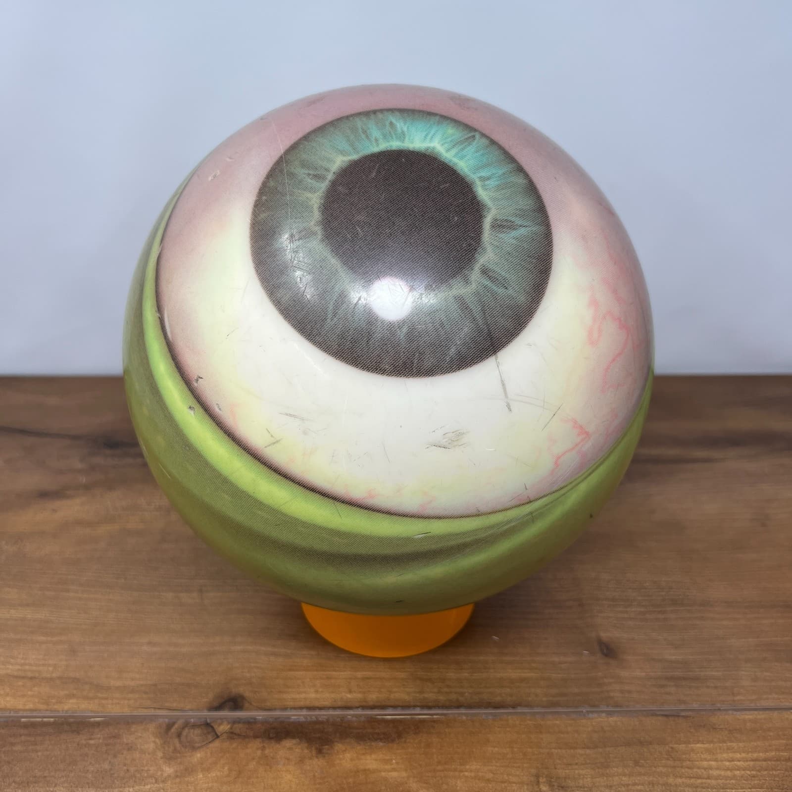 Rare Disney Monsters Inc. Bowling Ball Pixar Brunswick 8lb 12oz Wazowski Eyeball