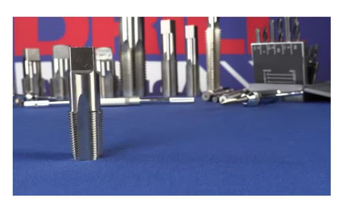 3/4 in.-14 NPT Pipe Tap Carbon Steel Re-Threading Hand Tool SAE 5