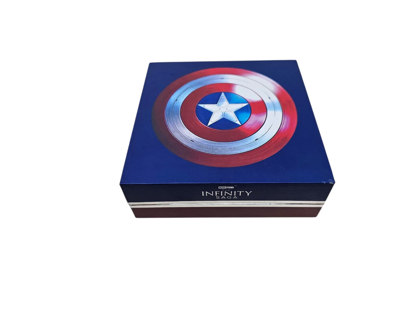 Marvel Studios Captain America 4-Inch giant steel pin magnetic back Shield NIB 5