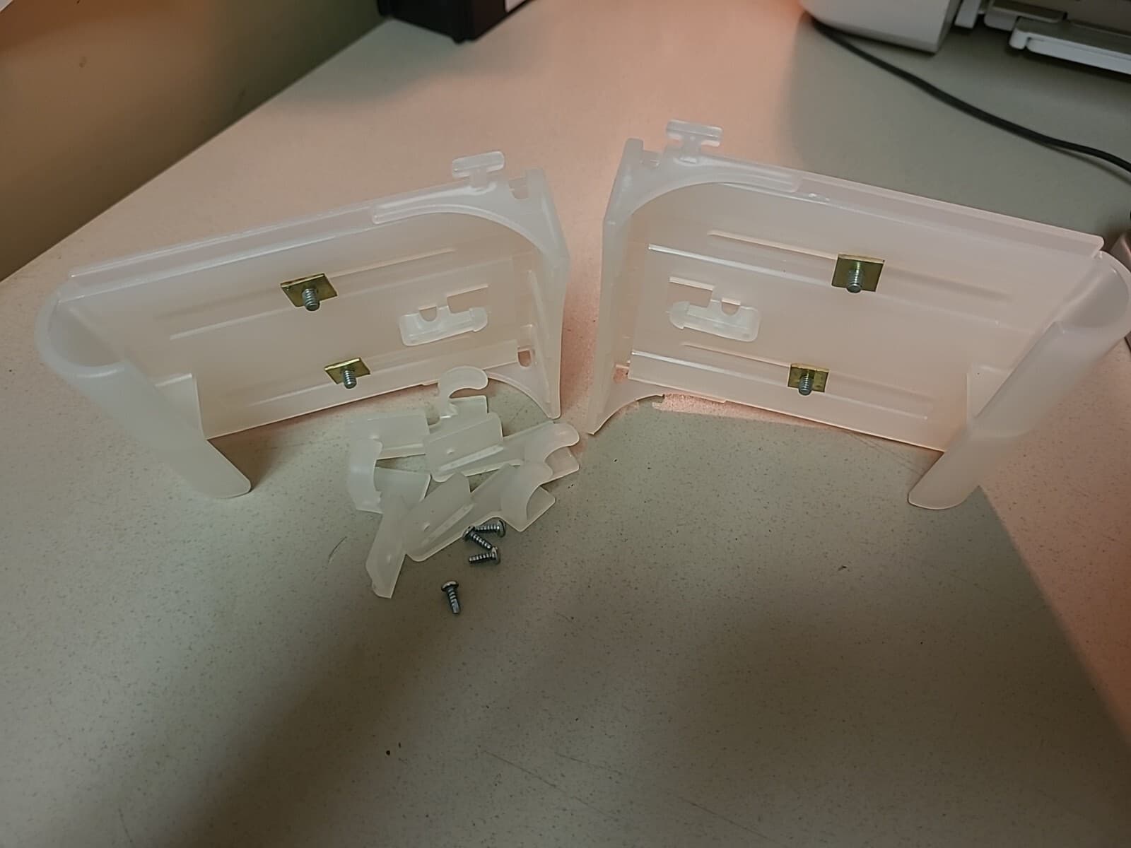 NEW Kirsch Concealed Tie Back Holders 7652R.058 Clear (pair) 2