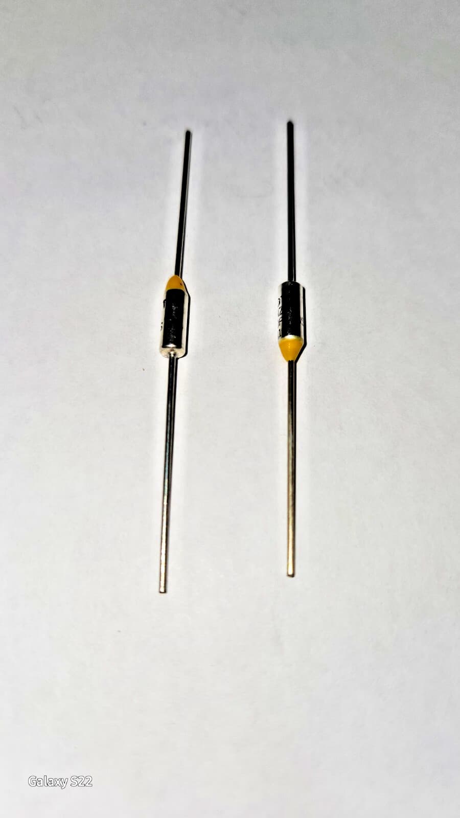 DF110S THERMAL CUTOFF FUSE 110C DEGREES BY DYE. (SET OF 2 FUSES) = NTE8108