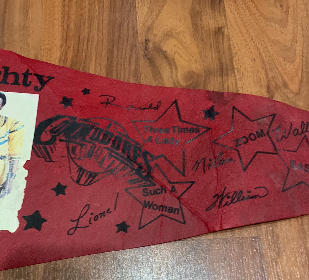 Very Rare Funk 1970’s The Mighty Commodores Pennant Lionel Ritchie 2