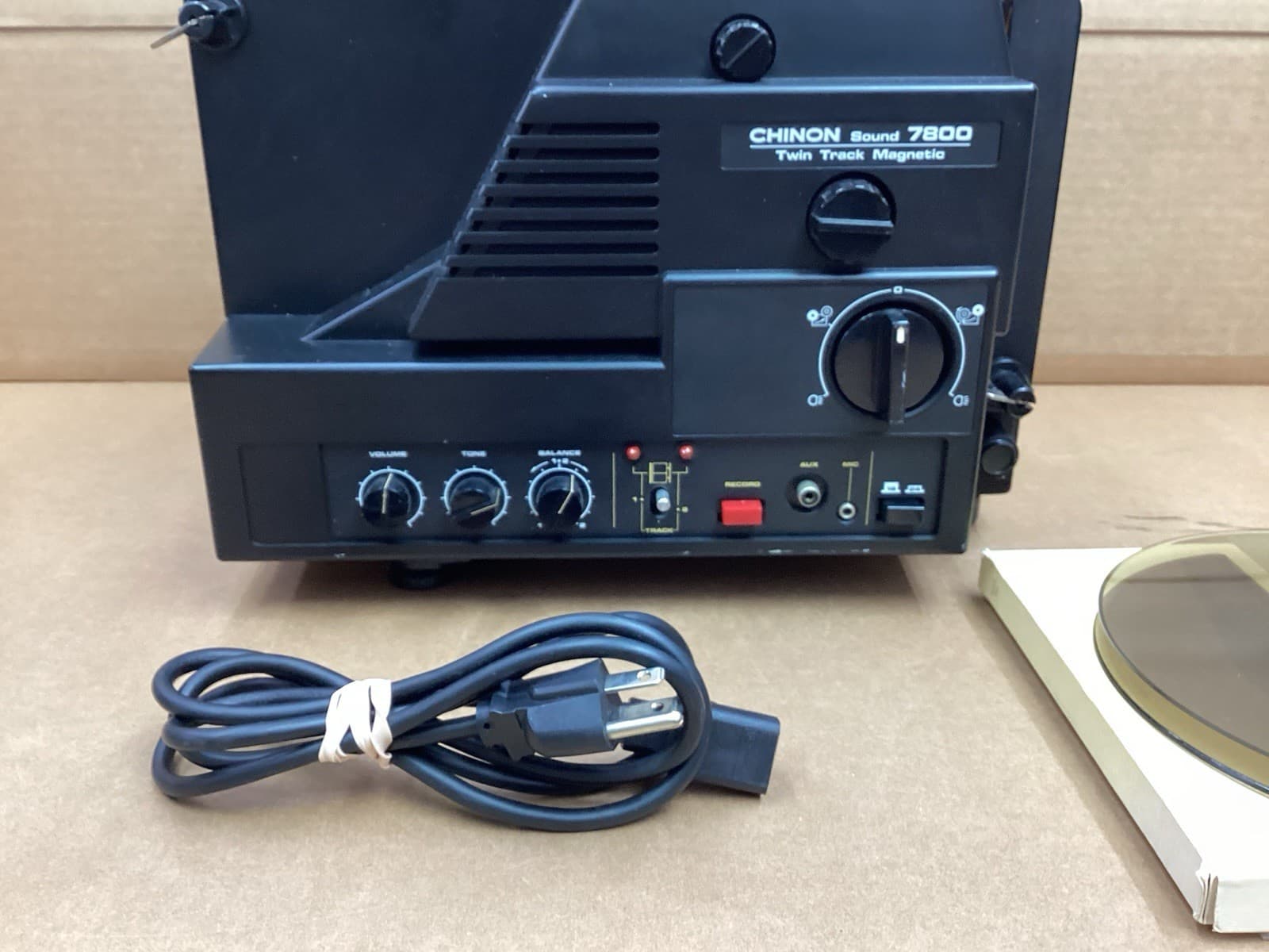 Chinon Sound 7800 Twin Track Magnetic 8MM Projector Vtg Turns On Spins 1 Reel 2