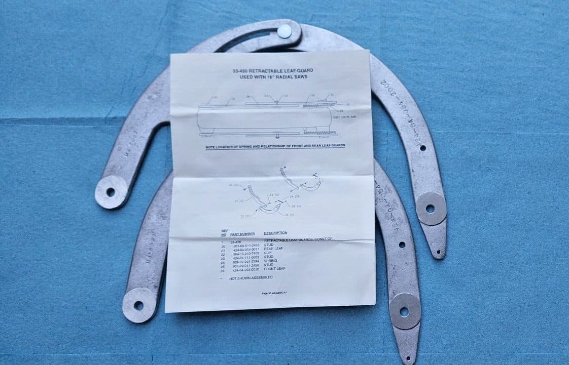 Delta 16" Retractable Leaf Guard Set 33-450 2