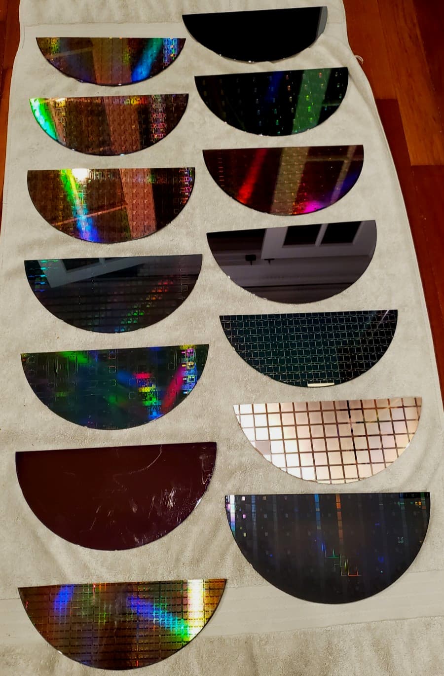 14 PC Lot Half Moon Silicon Semiconductor Lithography 300mm Wafer Slices Lot #BB 3