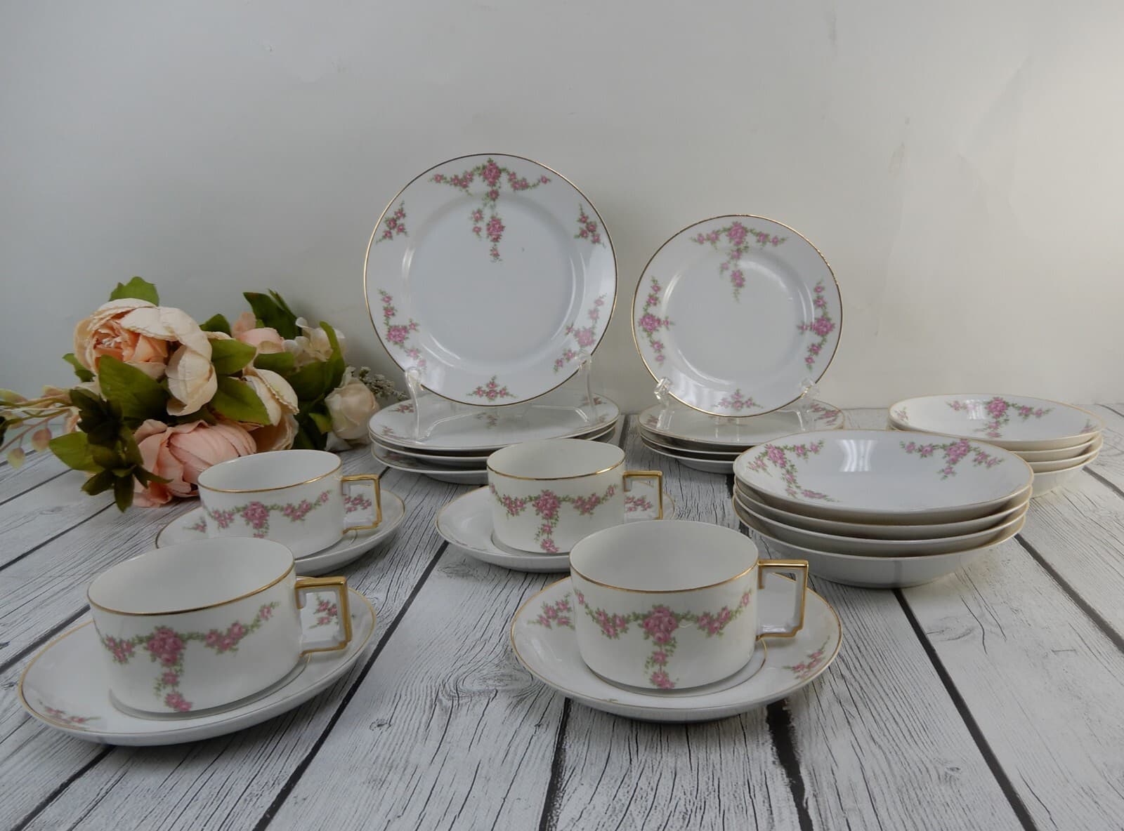 24 Pieces 6-Piece 4 Place Setting Heinrich H&Co Bavaria "Rosalinda" Pink Flowers 5