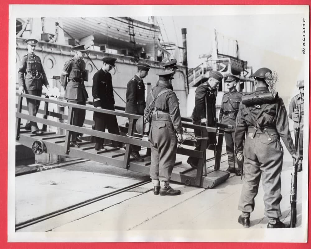 1941 German POWs to be Repatriated at Port of Newhaven 7x9 Original News Photo
