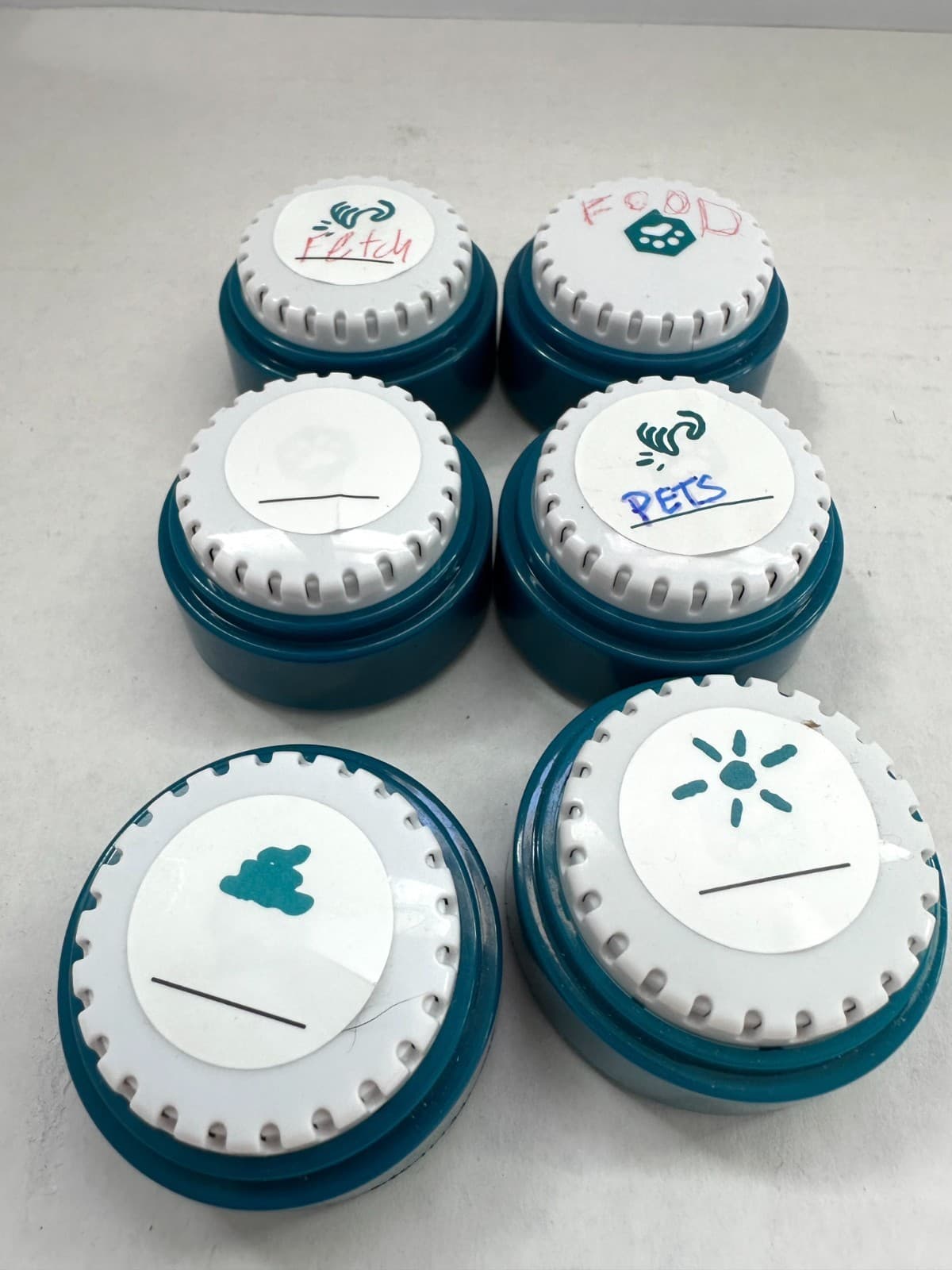 FluentPet Speak Up Buttons – Set of 6 – Dog & Cat – Used 5