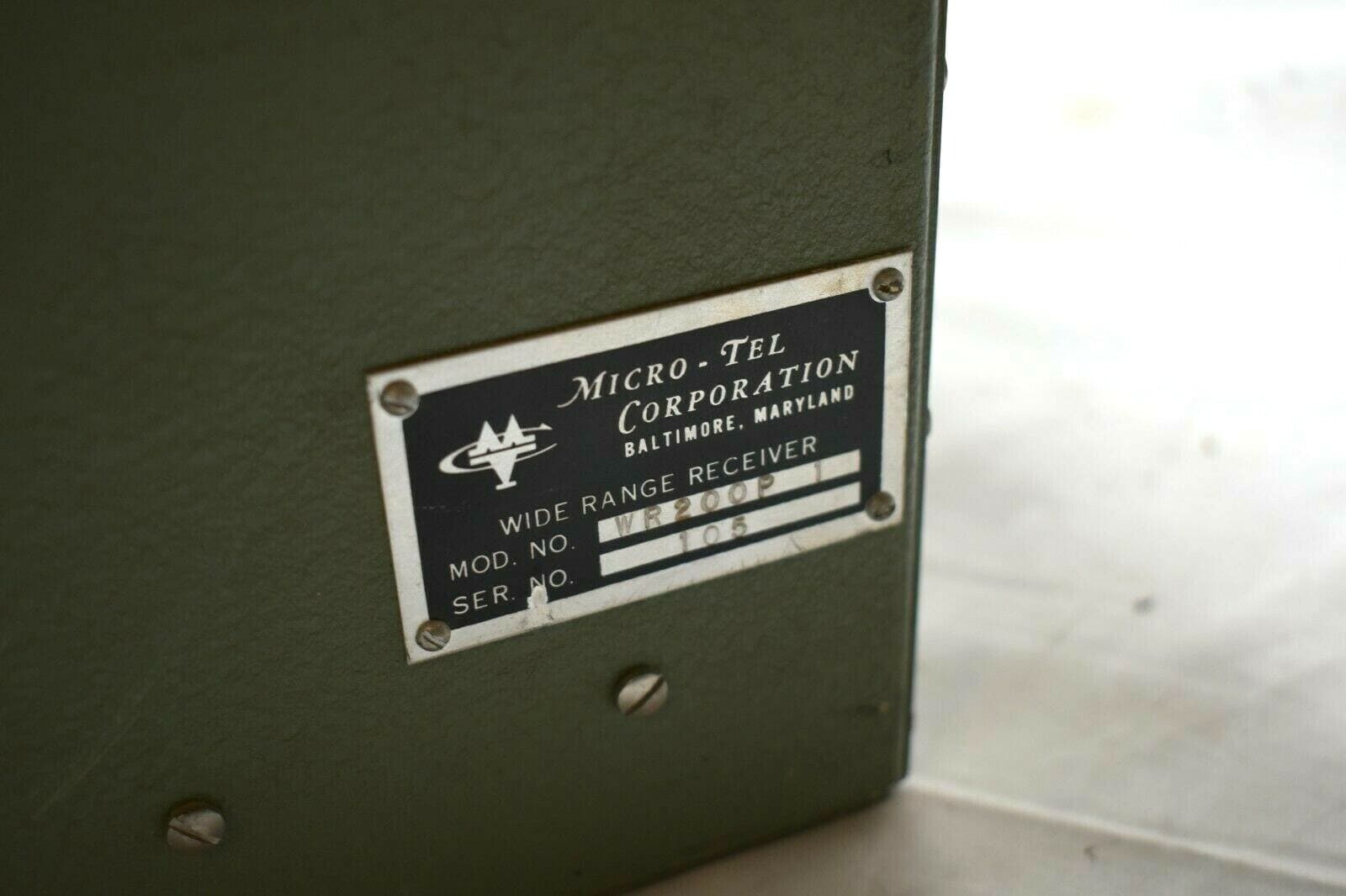 MICROTEL WIDE RANGE RECEIVER TYPE WR-200 POWERS UP KNOBS DIALS WORK 5