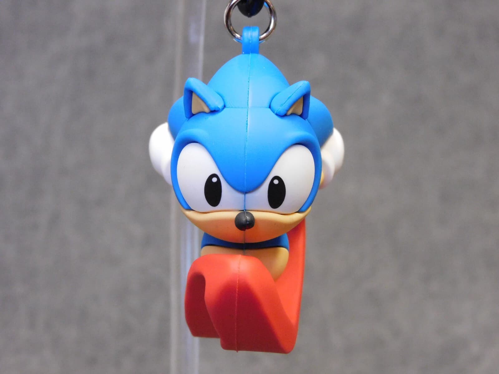 Sonic NEW * Infinity Legs Sonic Clip * Blind Bag Series 4 Figural Key Monogram 4