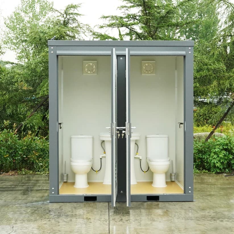 Bastone 2 Private Toilet Stalls w/ Sink Mobile toilet Portable Restroom 6