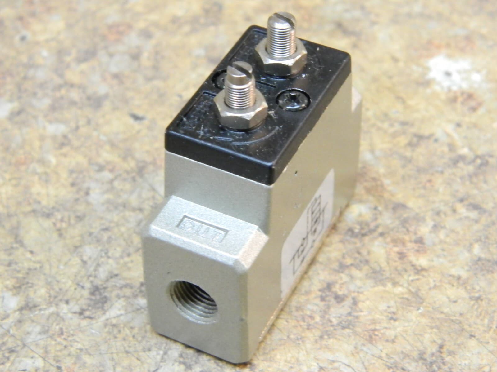 SMC NASS100  1/8" NPT  SLOW START VALVE 6