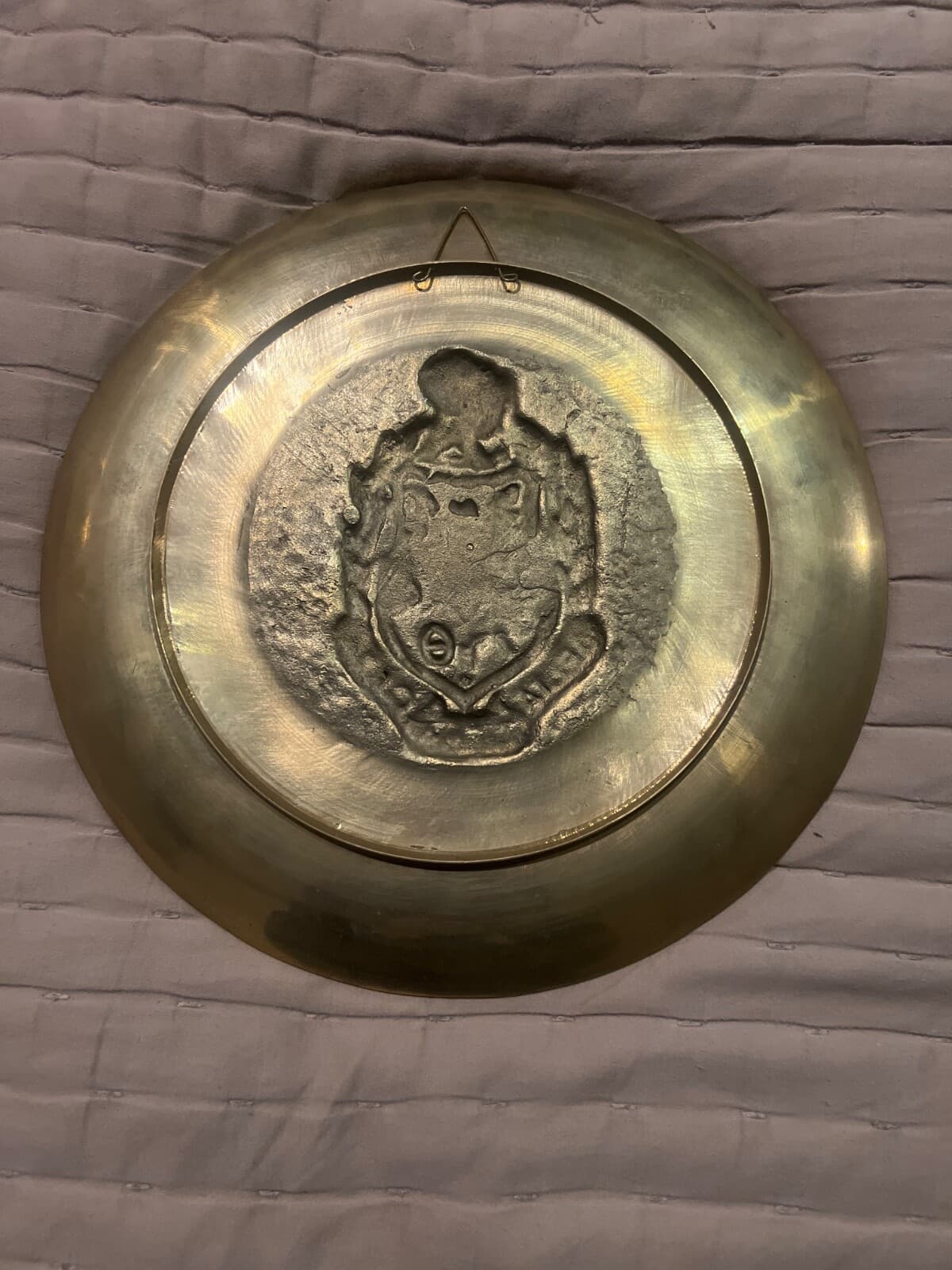 Exquisite vintage Delta Sigma Theta Sorority Brass Plate, 10” Diameter 2