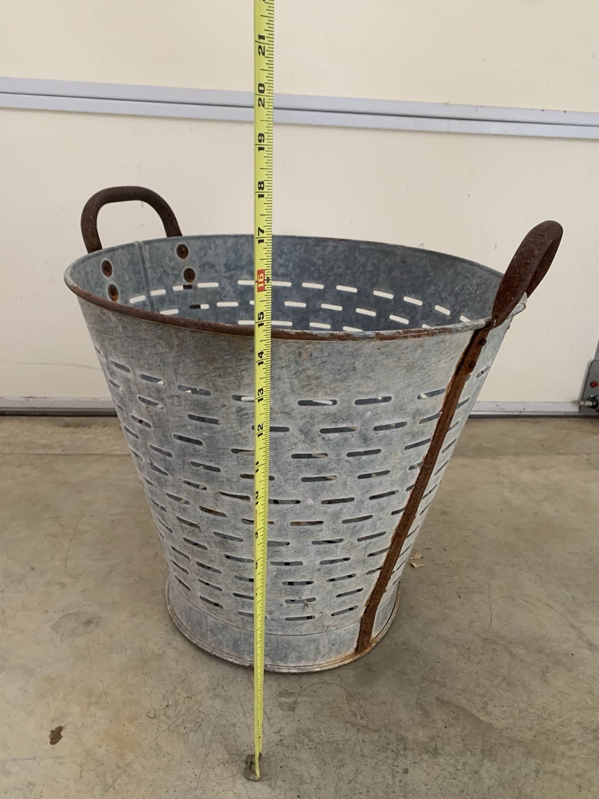 Large Vintage Galvanised Olive Bucket  Rustic Metal Basket 6