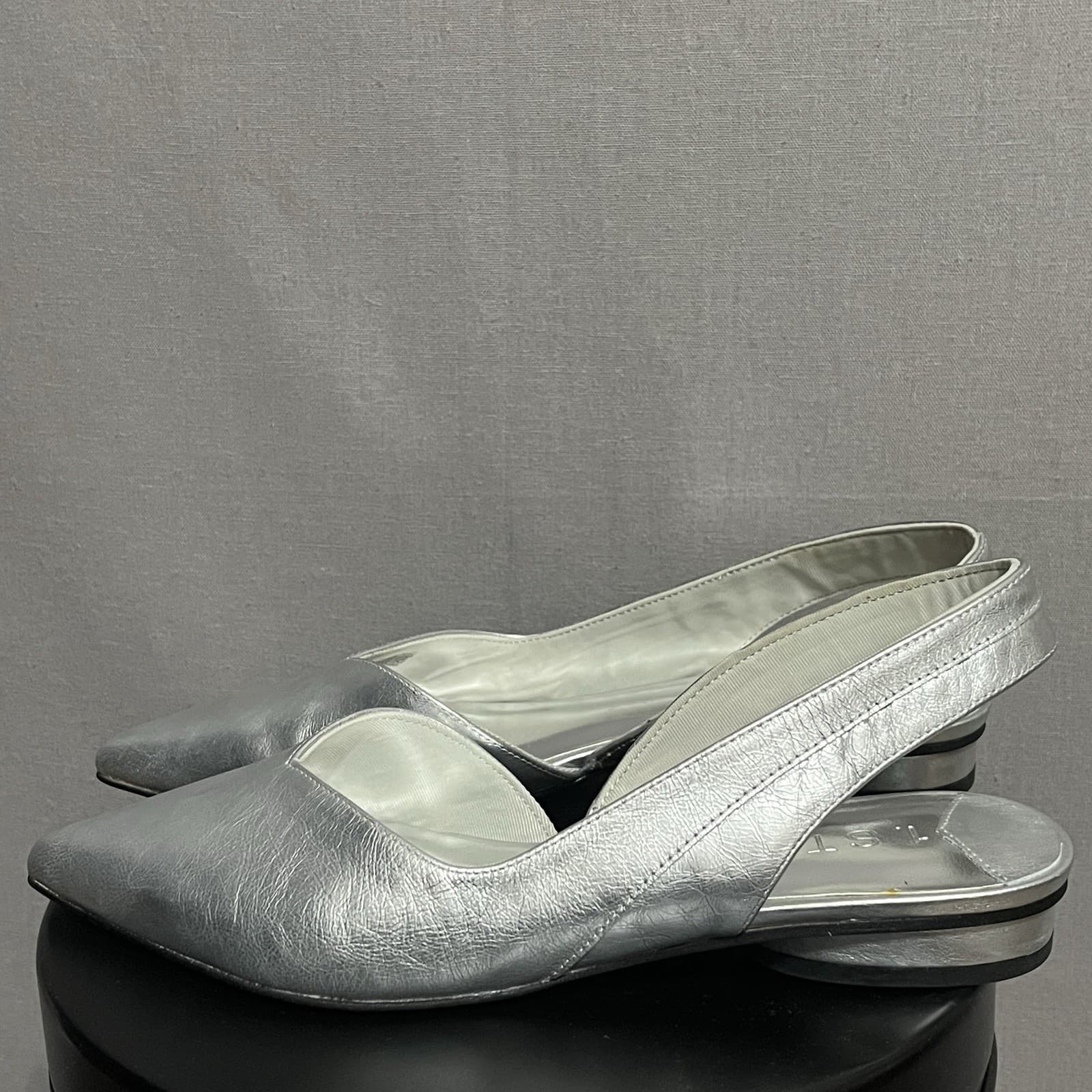 1 State Silver Metallic Pointy Sling Back Shoes Womens Sz 7.5 3