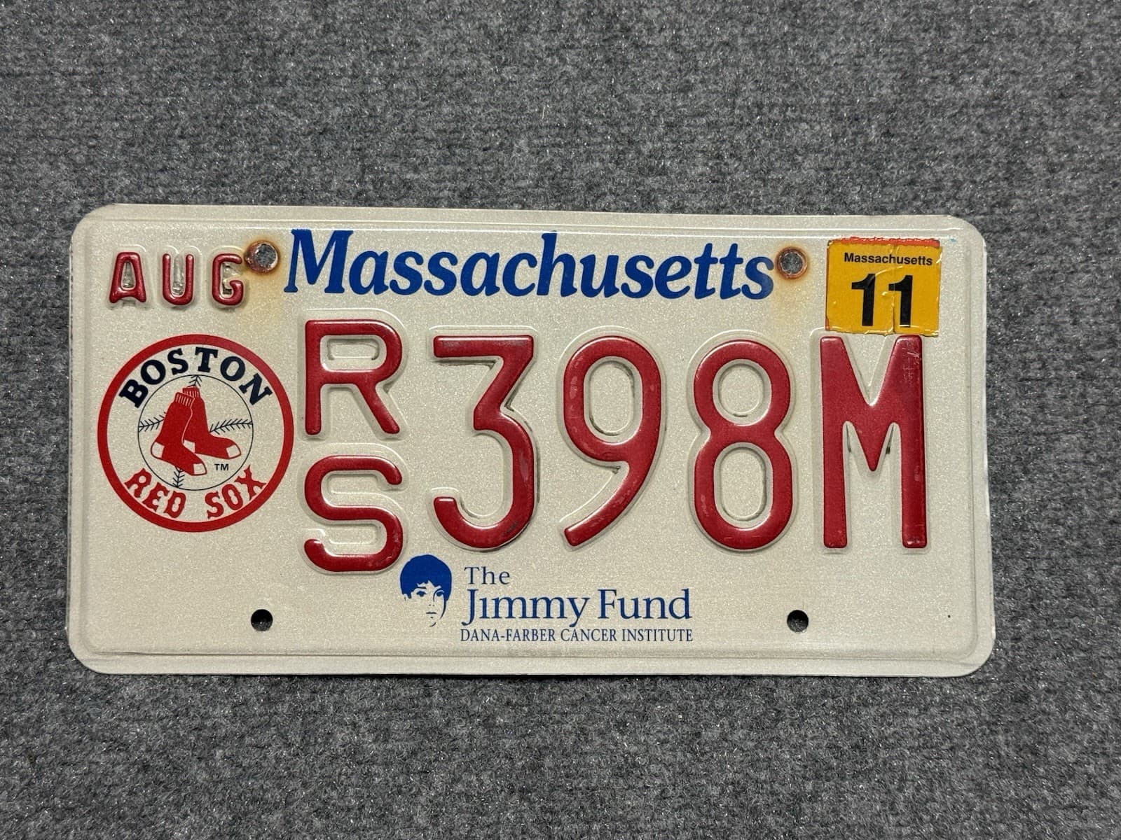 Massachusetts Boston Red Sox License Plate Jimmy Fund 2011 RS398M