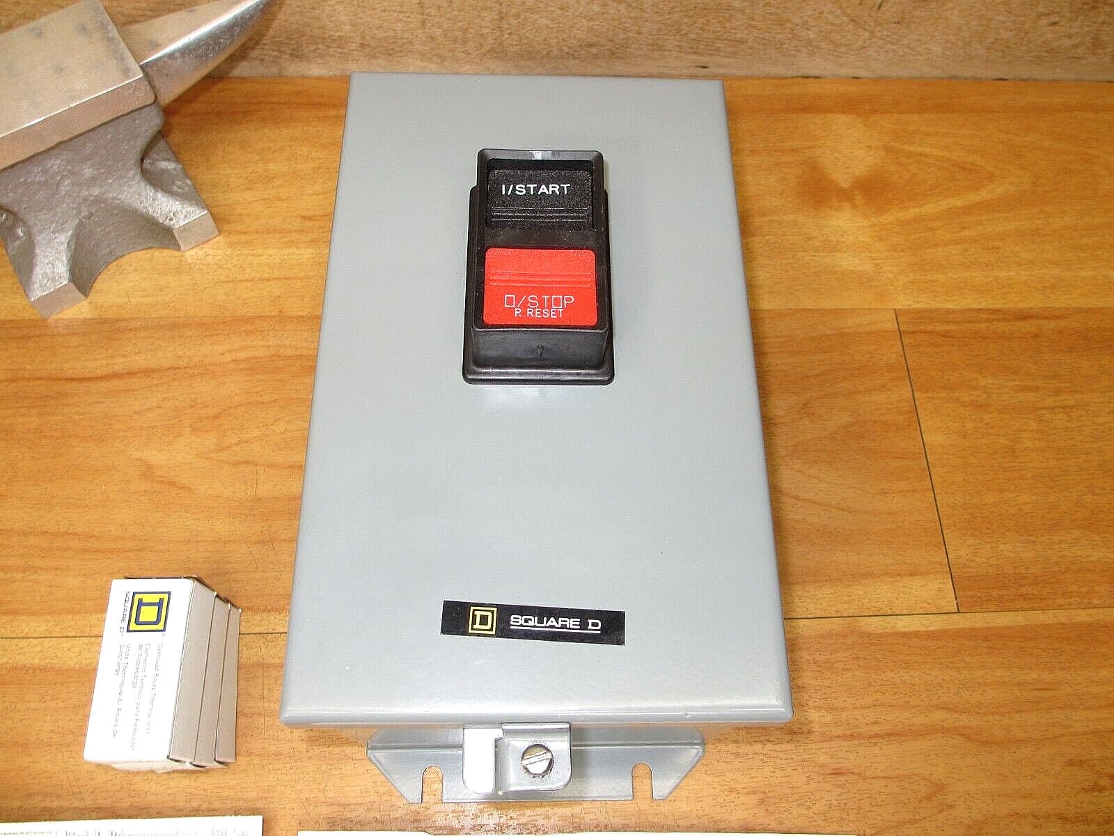 Square D 2510MBA2 *NEW* AC Manual Starter Switch 2