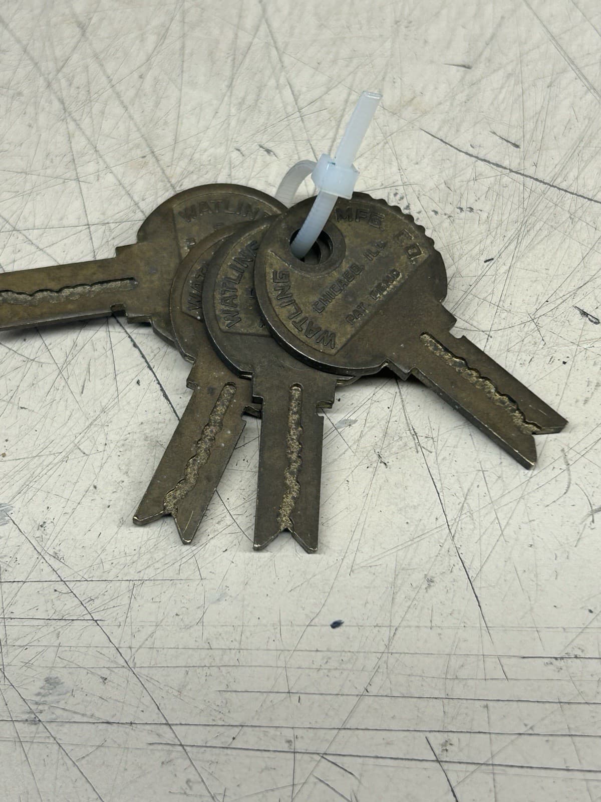 WATLING KEYS 4 MATCHING NUMBER KEYS NOS