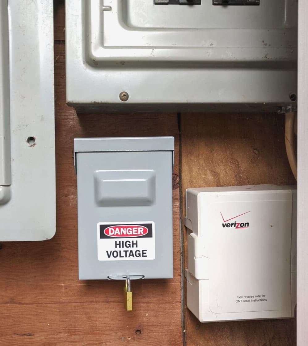 HIDE Secret Safe Hidden Diversion Safe Secret Stash Hidden Compartment Stash  2