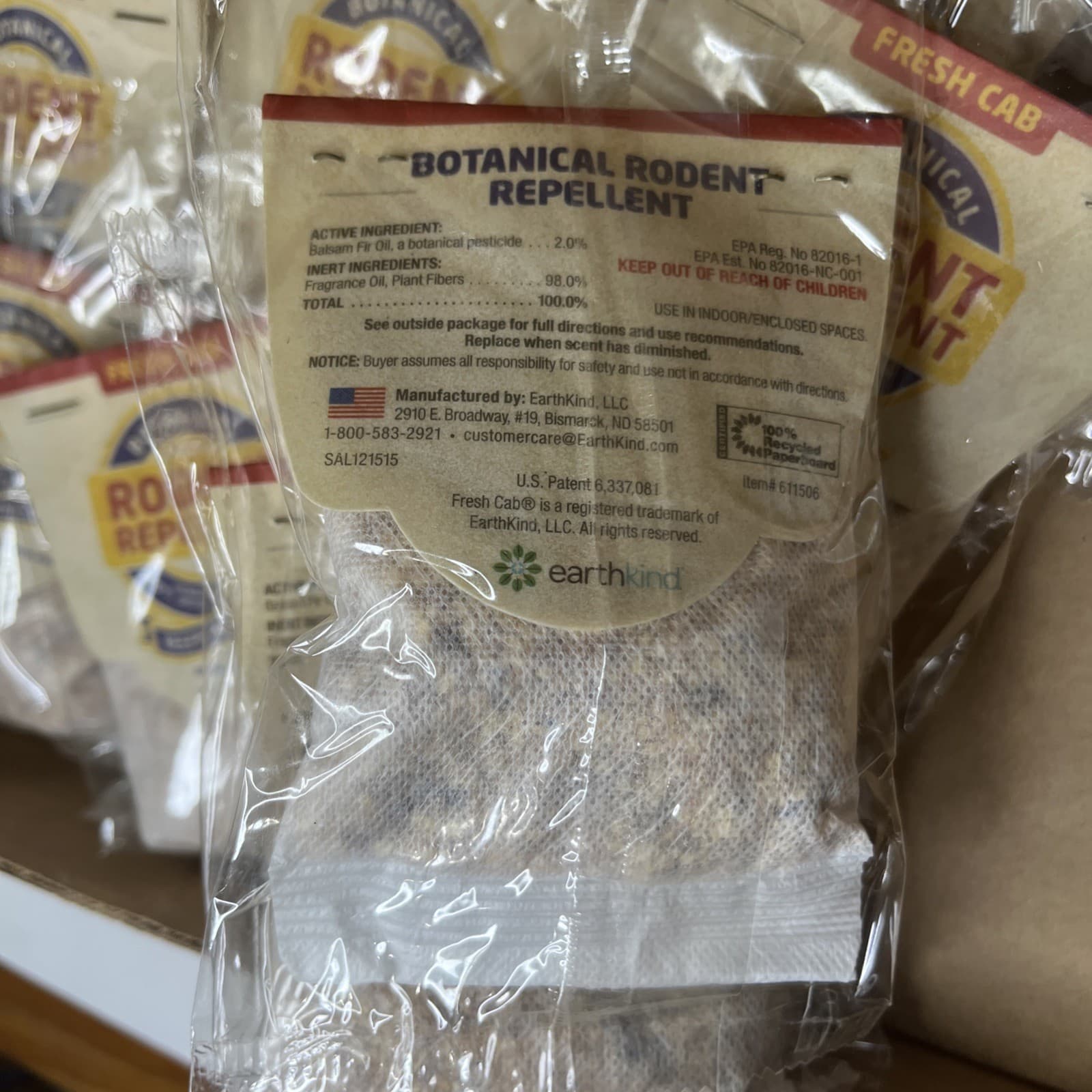 Fresh Cab Botanical Rodent Repellent Box of 12 ( 2.5 oz.) Pouches 3