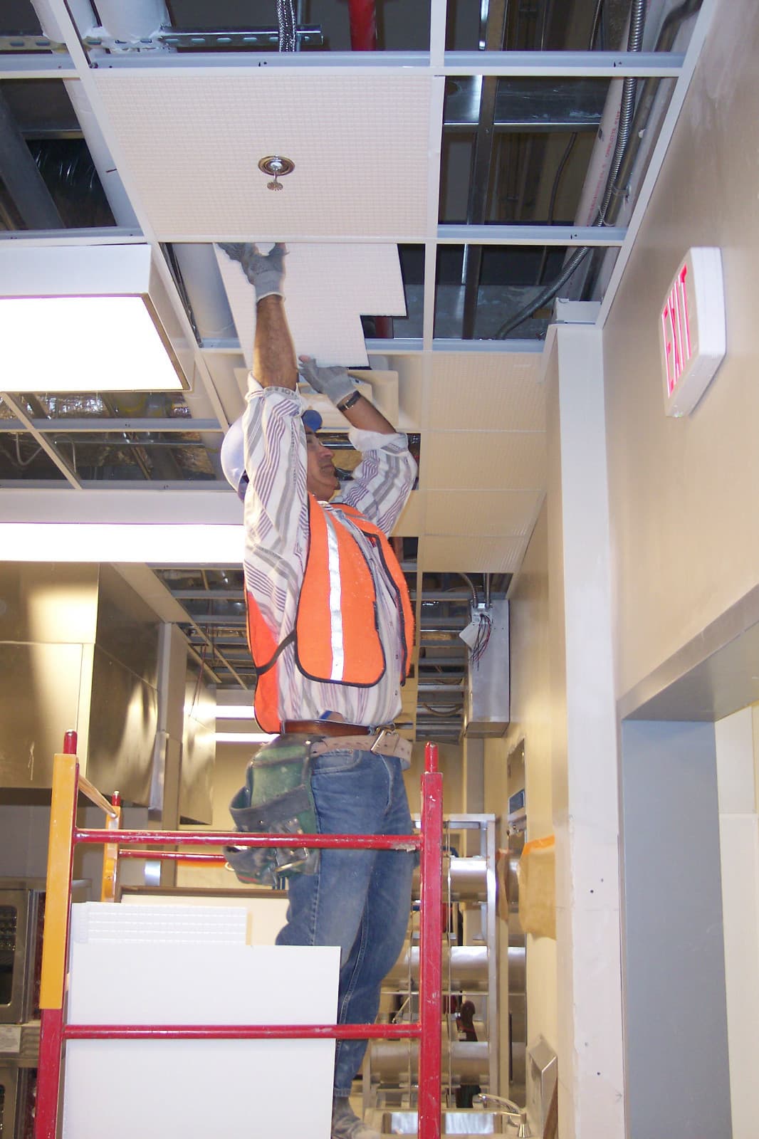 WaterProof PVC Ceiling Tiles - EcoTile Staccato 2' x 2' White Carton of 18 Tiles 4